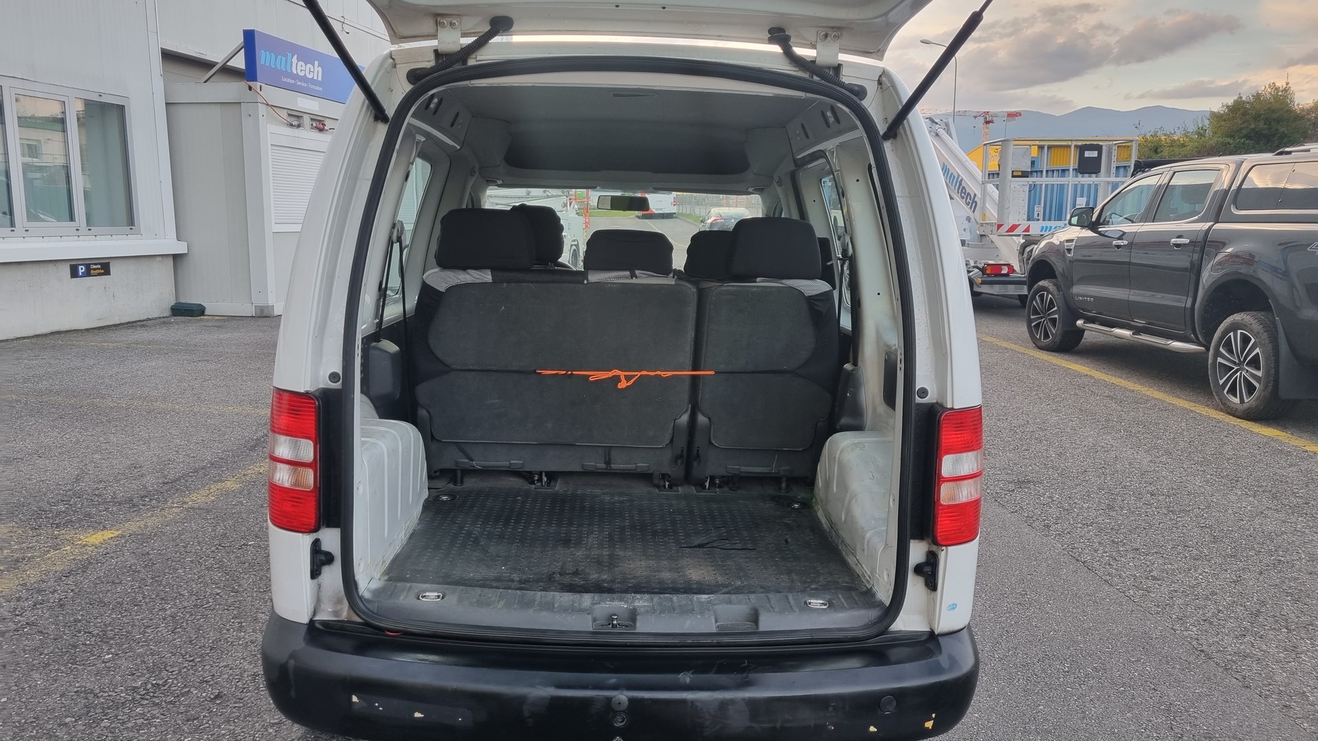 VW Caddy 1.2 TSI-image-11