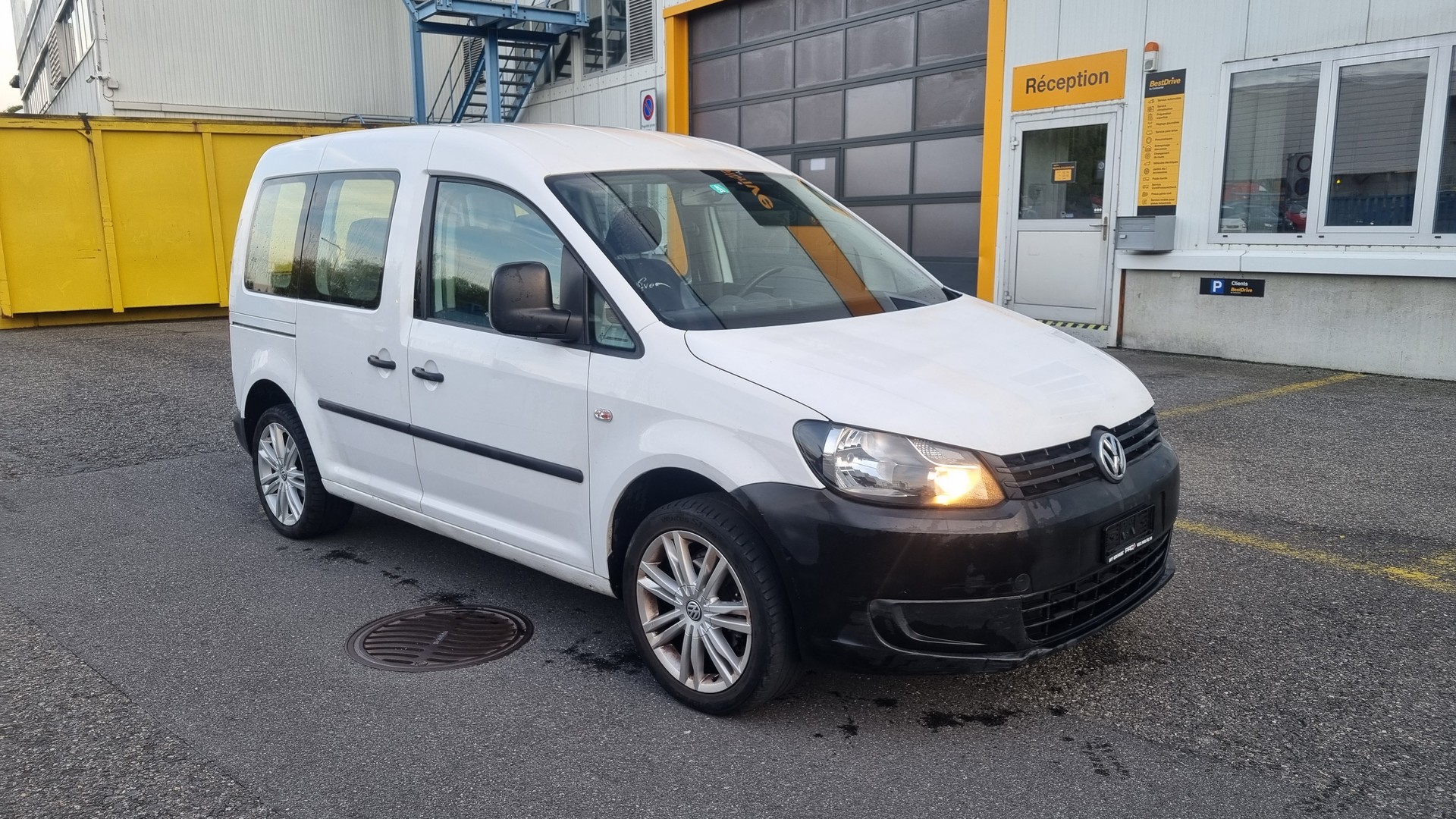 VW Caddy 1.2 TSI-image-1