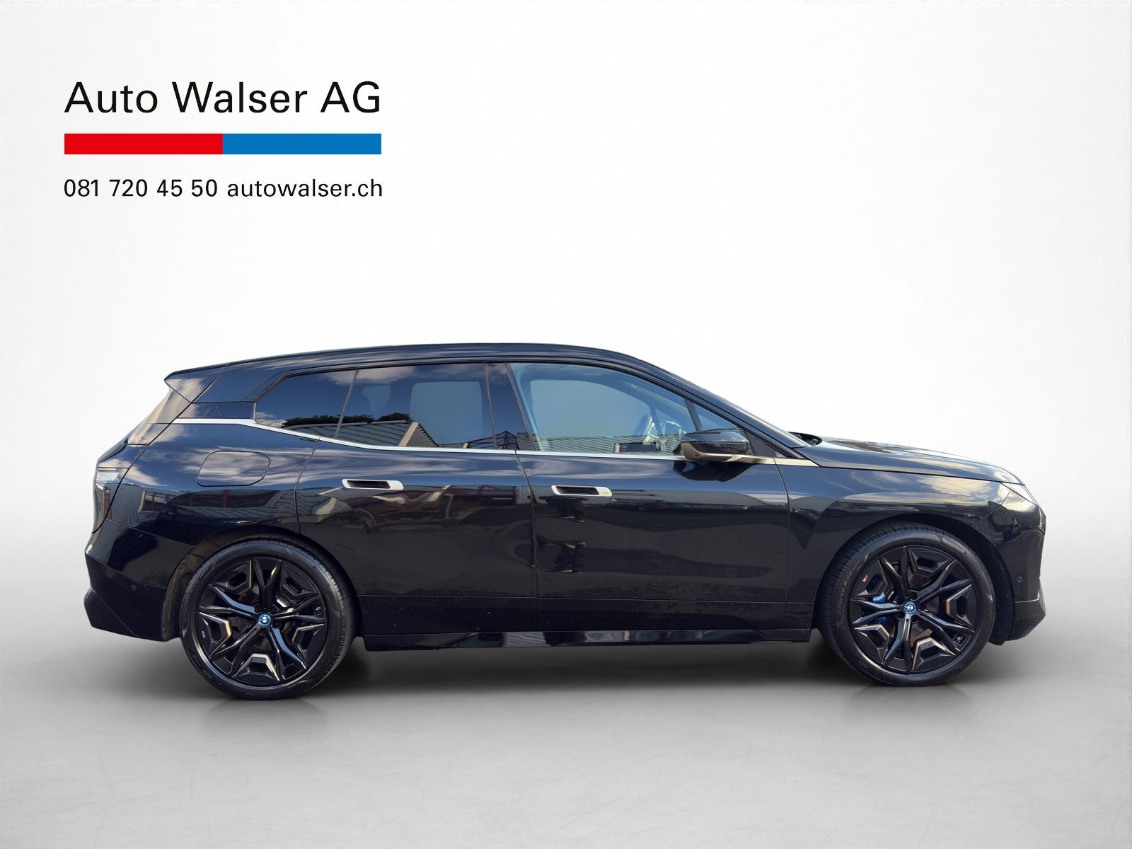 BMW iX xDrive40-image-6