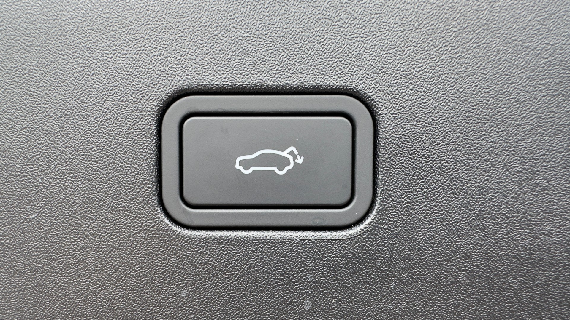 VOLVO EX 30 E60 Twin Plus Performance-image-11