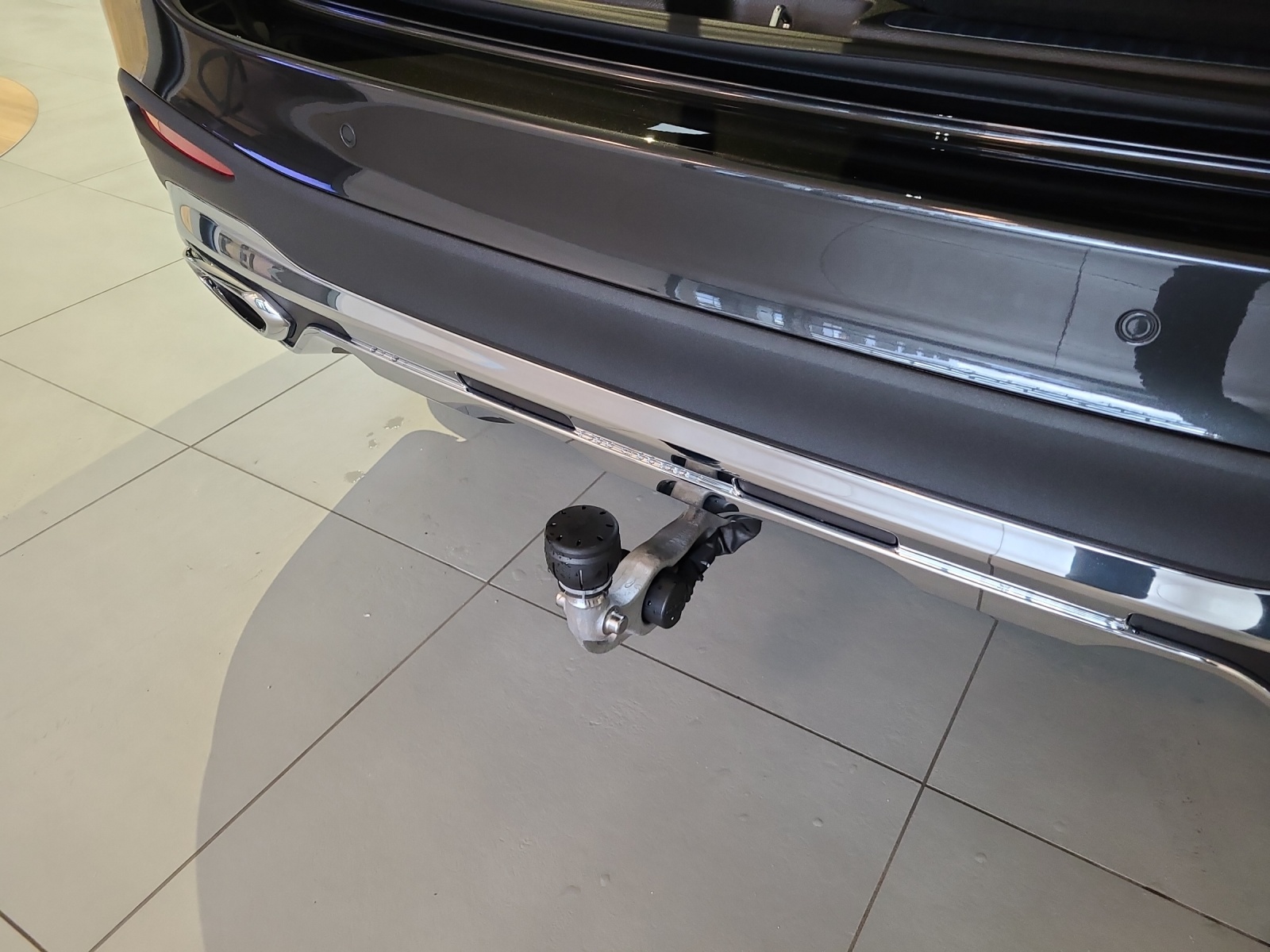 MERCEDES-BENZ GLC 300 e 4Matic 9G-Tronic-image-15