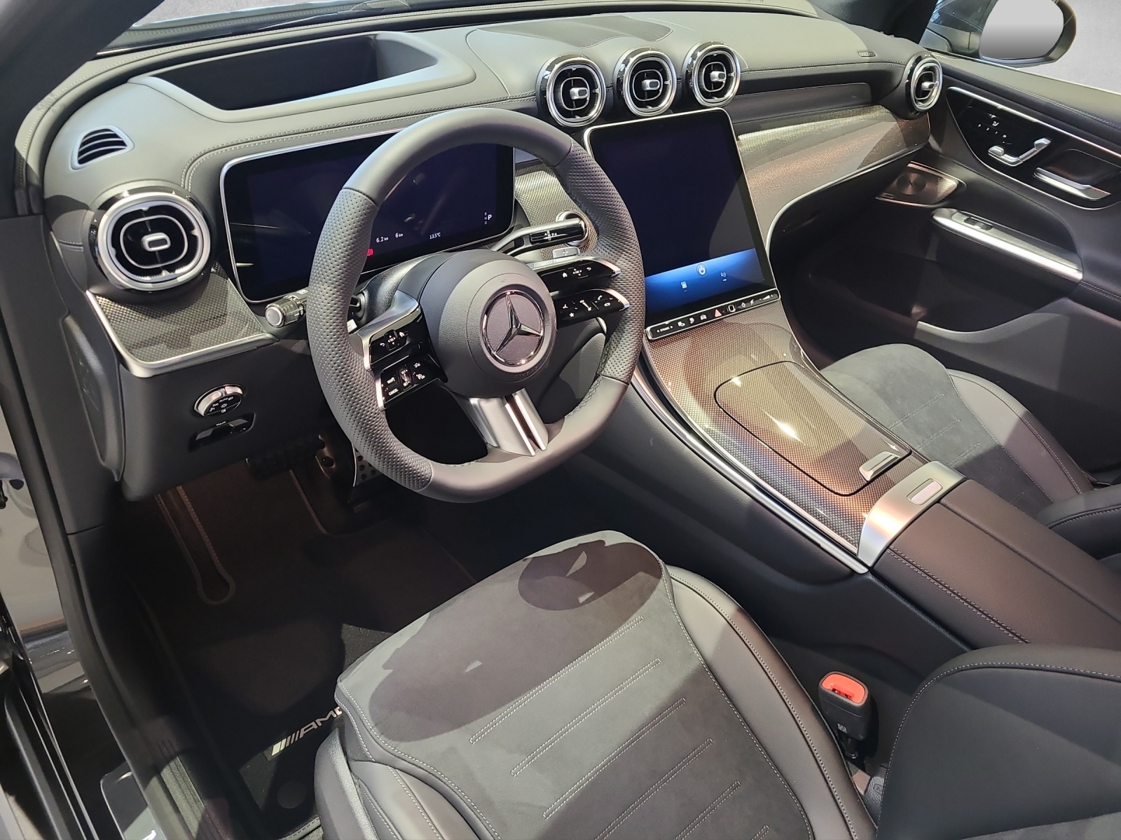 MERCEDES-BENZ GLC 300 e 4Matic 9G-Tronic-image-6