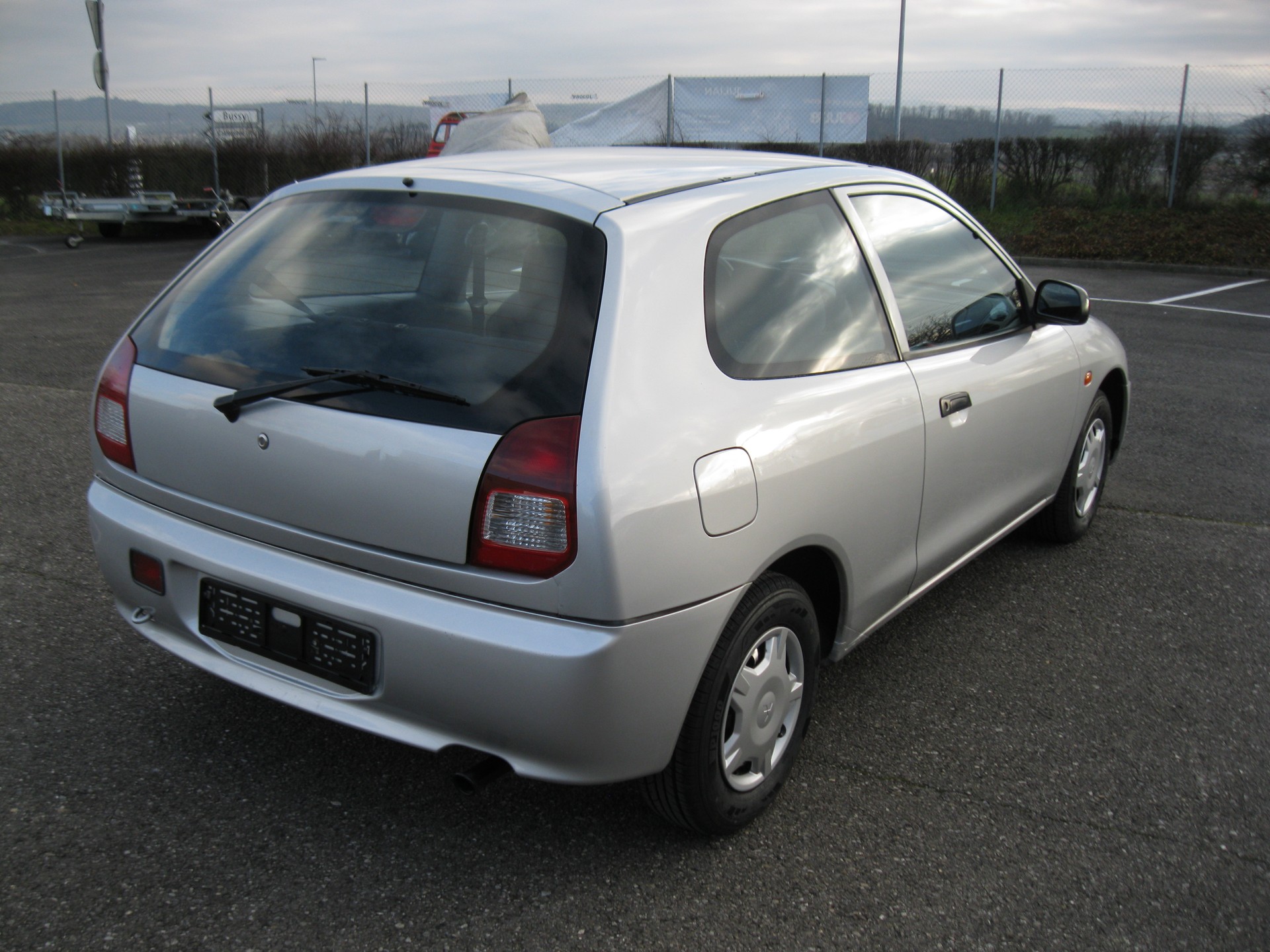 MITSUBISHI Colt 1.3 12V GL Safety-image-1
