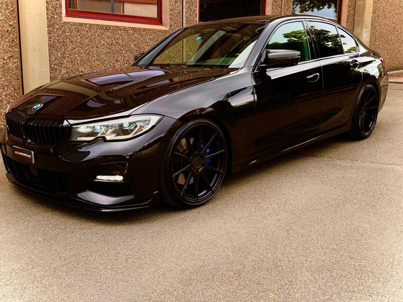 BMW 330i xDrive Steptronic M Sport-image-0