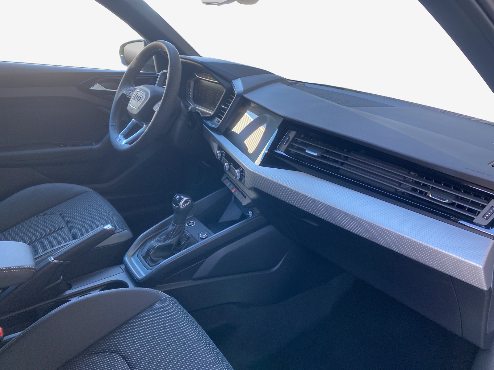 AUDI A1 Sportback 30 TFSI S-tronic-image-13