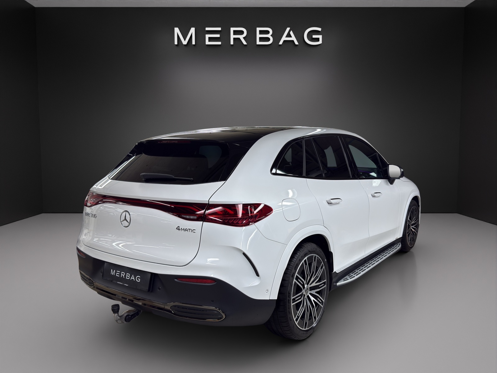 MERCEDES-BENZ EQE SUV 350 4 Matic Excellence Edition-image-4