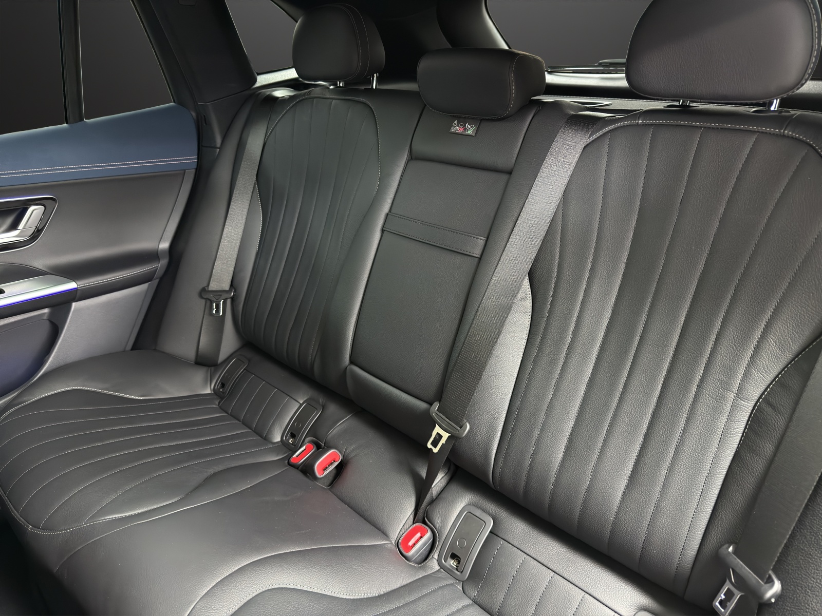 MERCEDES-BENZ EQE SUV 350 4 Matic Excellence Edition-image-14