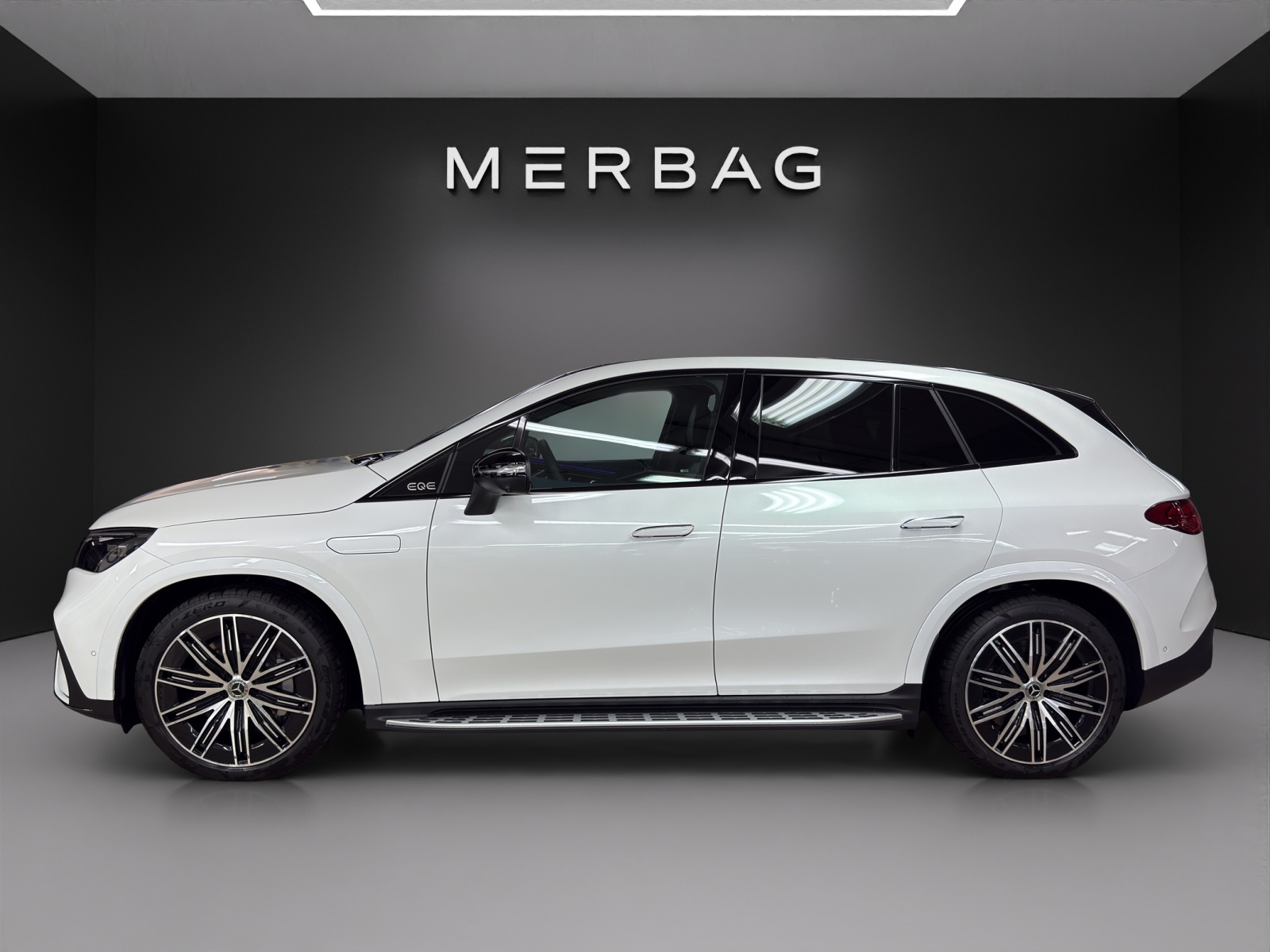 MERCEDES-BENZ EQE SUV 350 4 Matic Excellence Edition-image-1