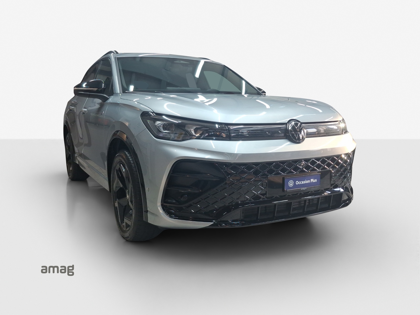 VW Tiguan 2.0 TDI SCR R-Line 4Motion DSG-image-5
