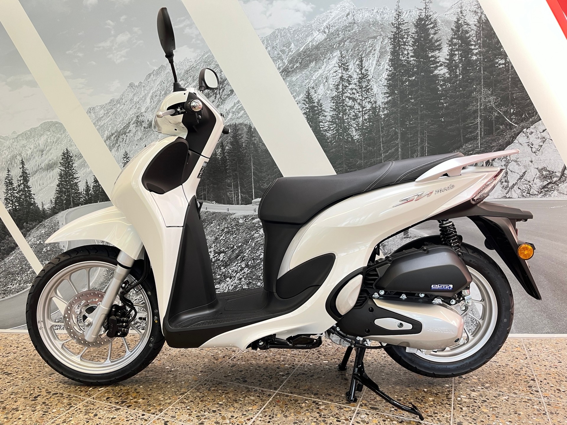 HONDA SH 125 i Mode-showroom-element-1