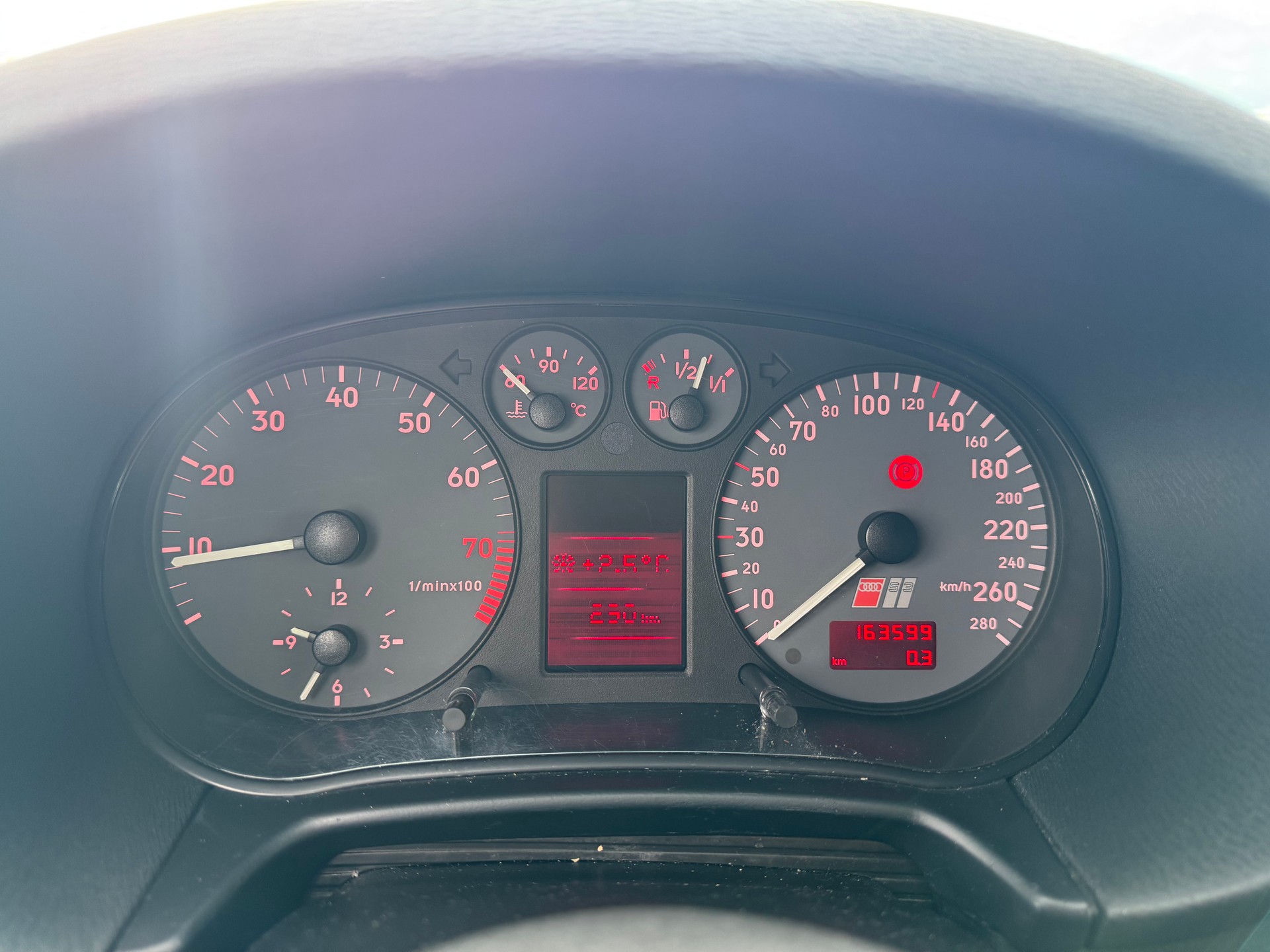 AUDI S3 quattro-image-9
