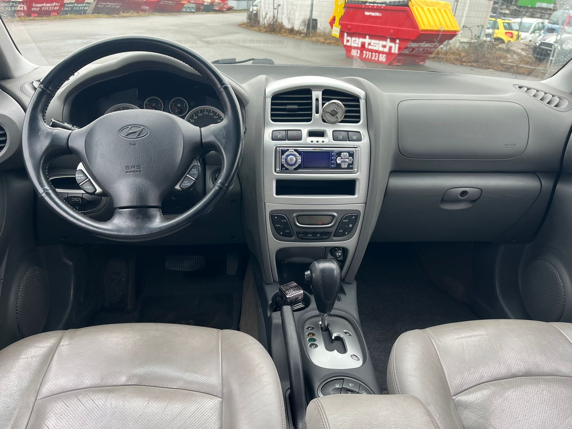 HYUNDAI Santa Fe 2.7 V6 Navigator-image-5