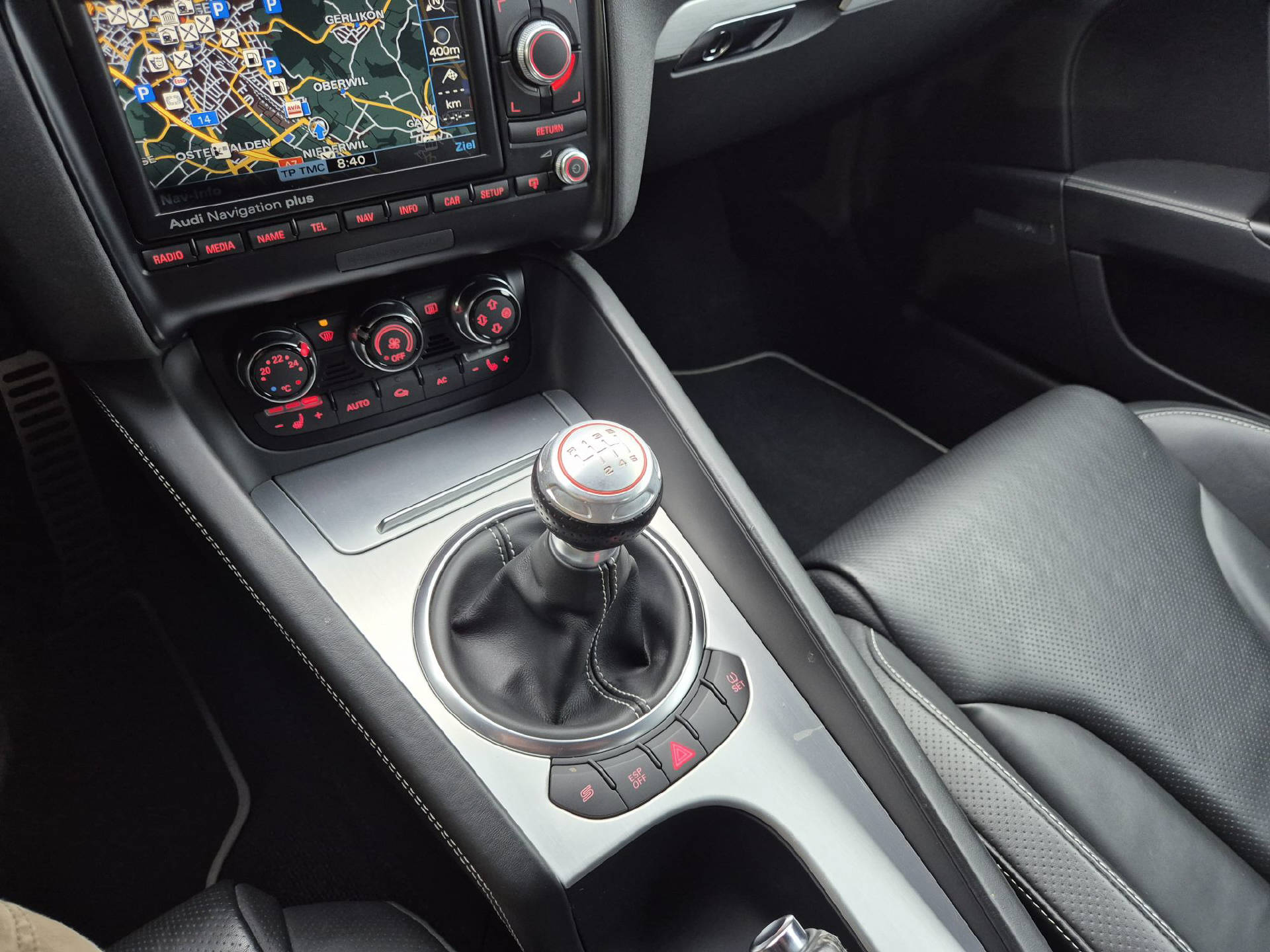 AUDI TT RS Coupé 2.5 TFSI quattro-image-9