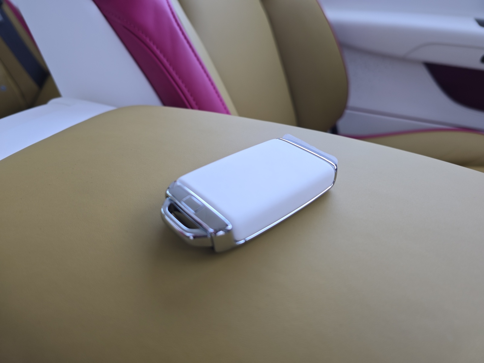 ROLLS-ROYCE SPECTRE - Demo Fahrzeug - Herstellergarantie bis März 2030-image-16