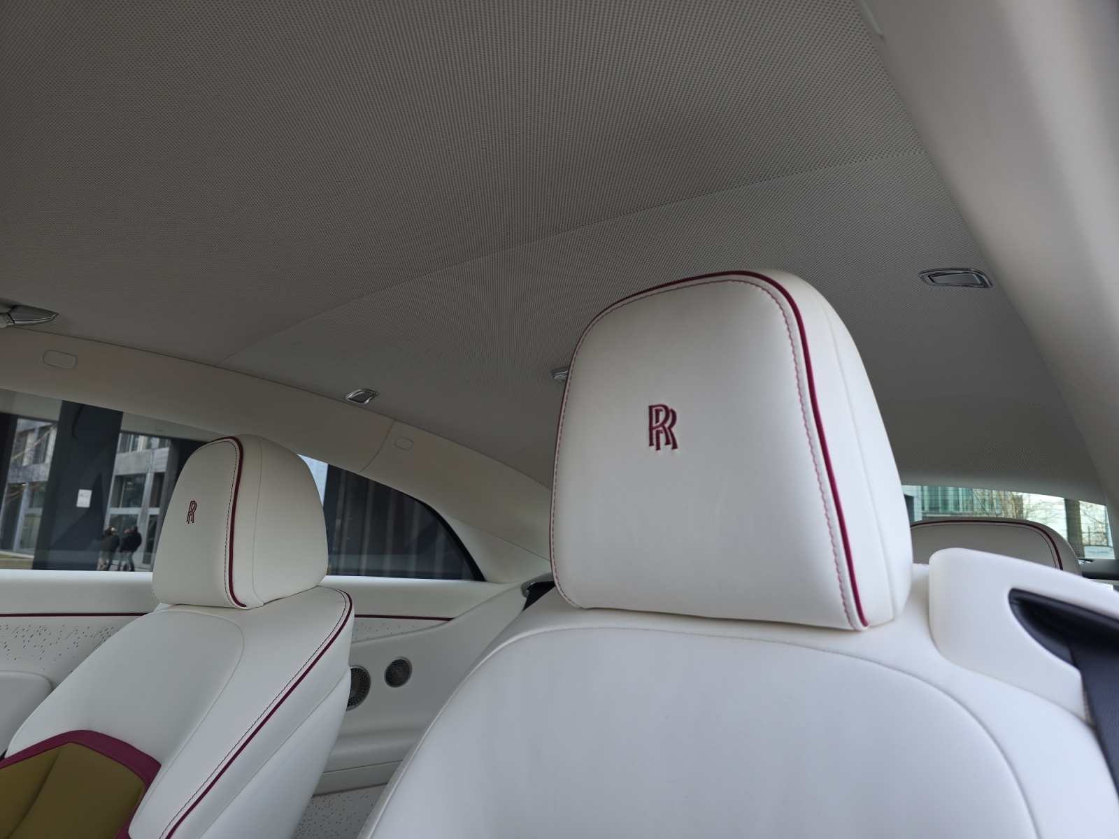 ROLLS-ROYCE SPECTRE - Demo Fahrzeug - Herstellergarantie bis März 2030-image-10