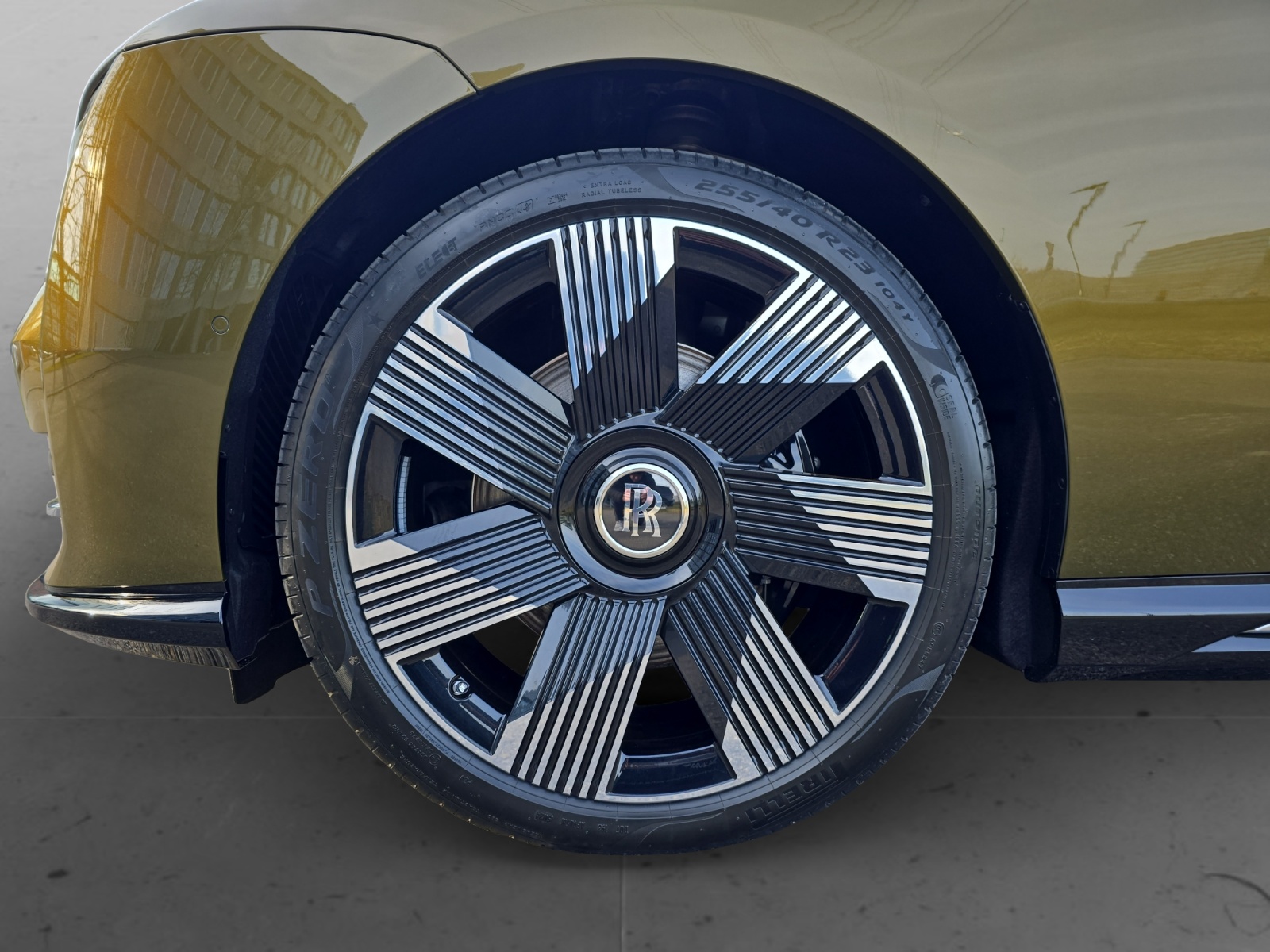 ROLLS-ROYCE SPECTRE - Demo Fahrzeug - Herstellergarantie bis März 2030-image-19
