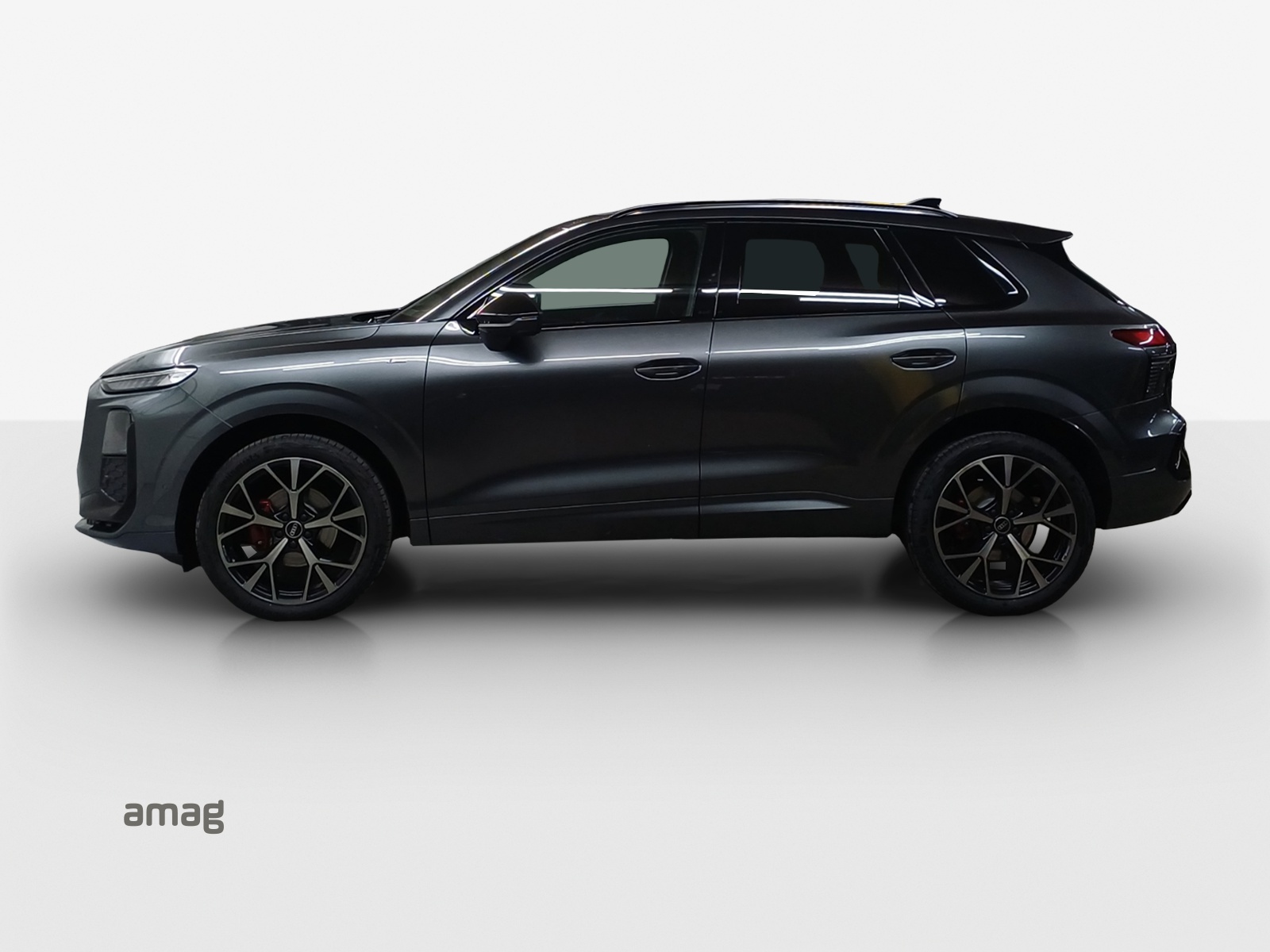 AUDI Q3 SUV 110 kW TFSI S tronic-image-1