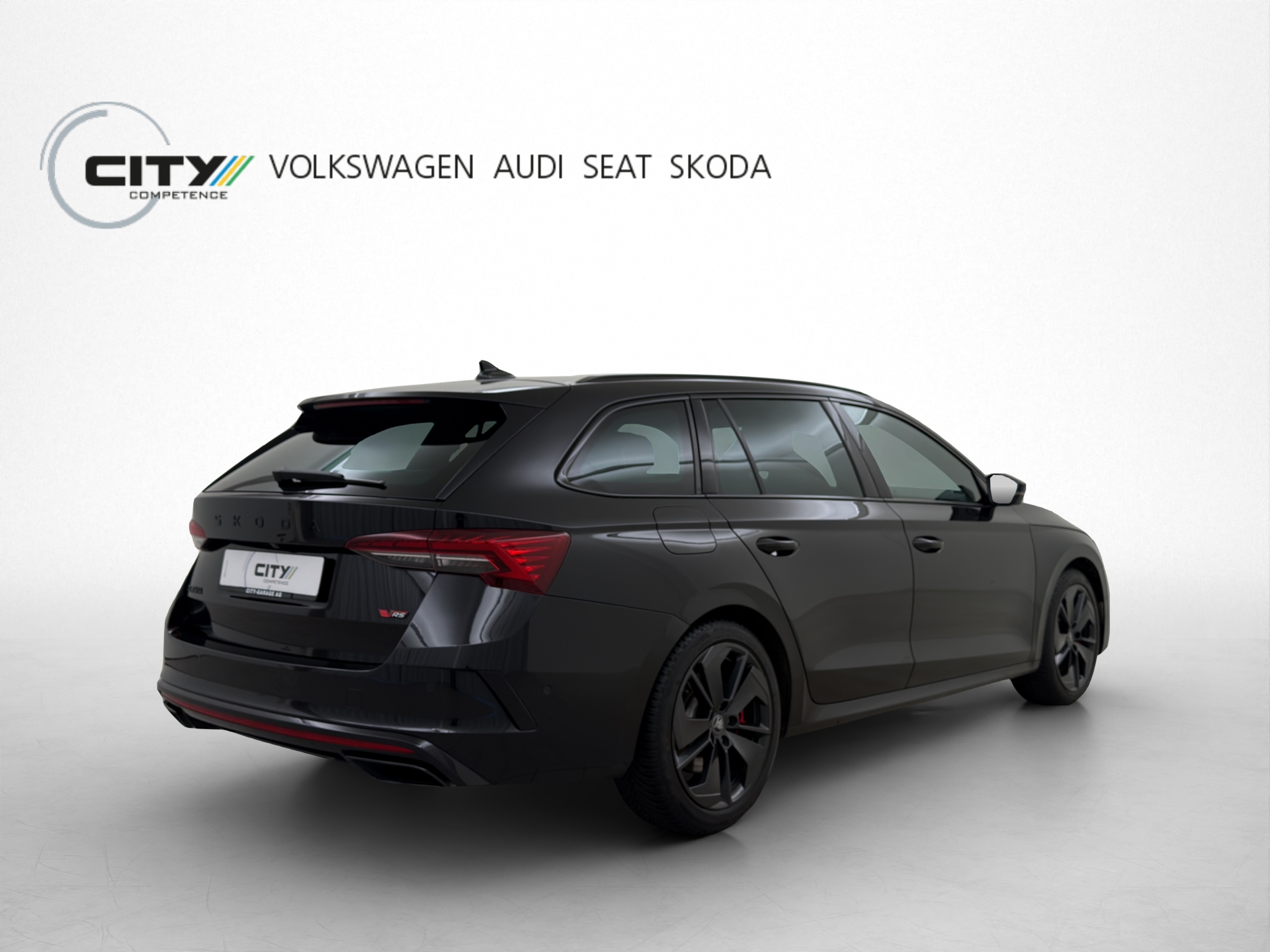 SKODA Octavia Combi 2.0 TSI RS DSG-image-2