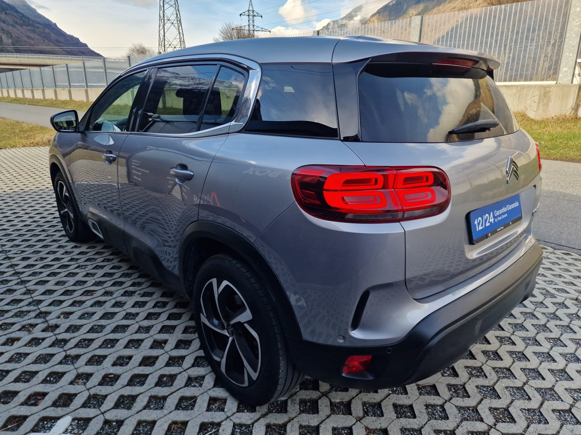 CITROEN C5 Aircross 1.5 BlueHD Feel EAT8-image-4