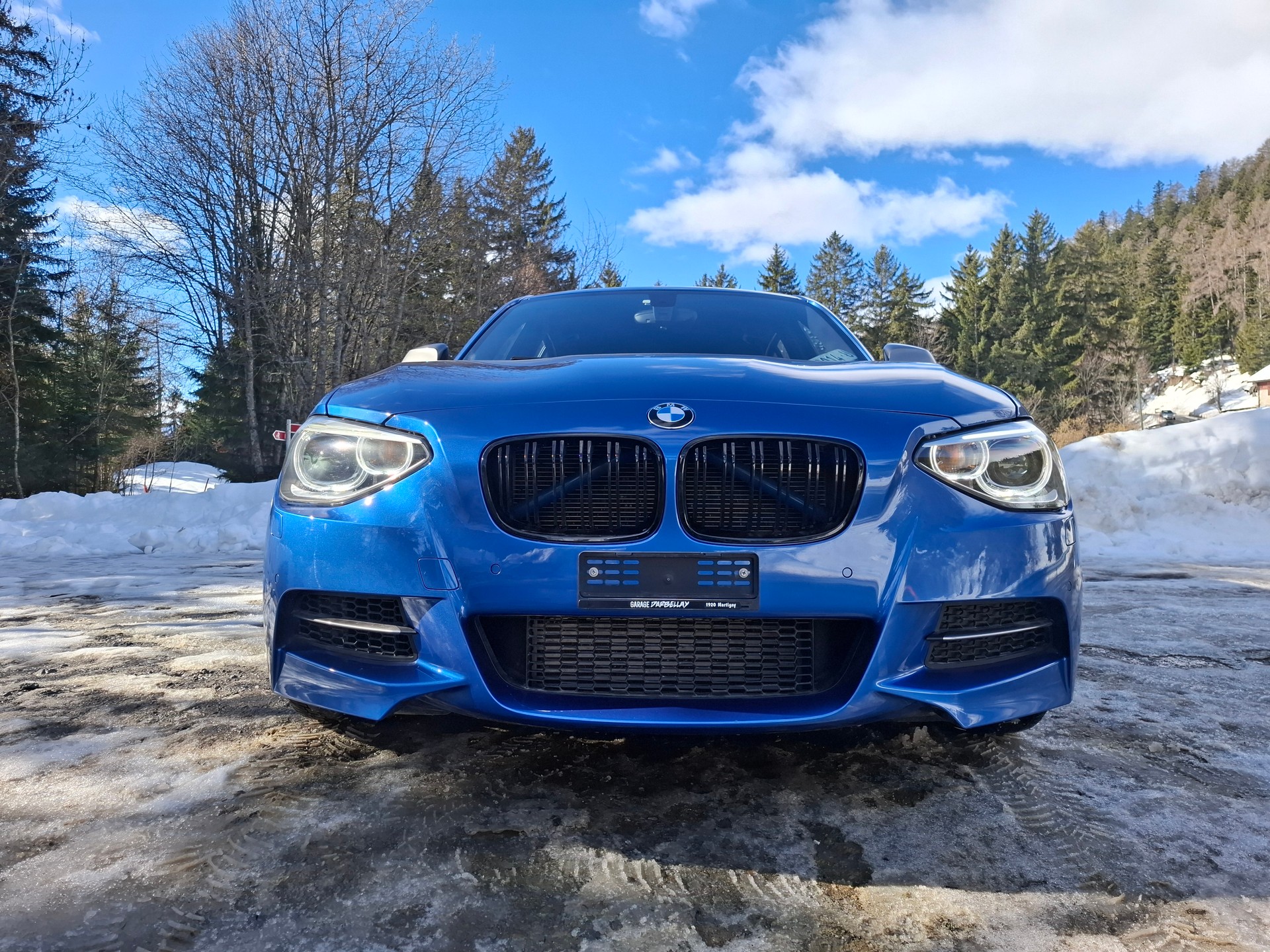 BMW M135i xDrive Steptronic-image-6