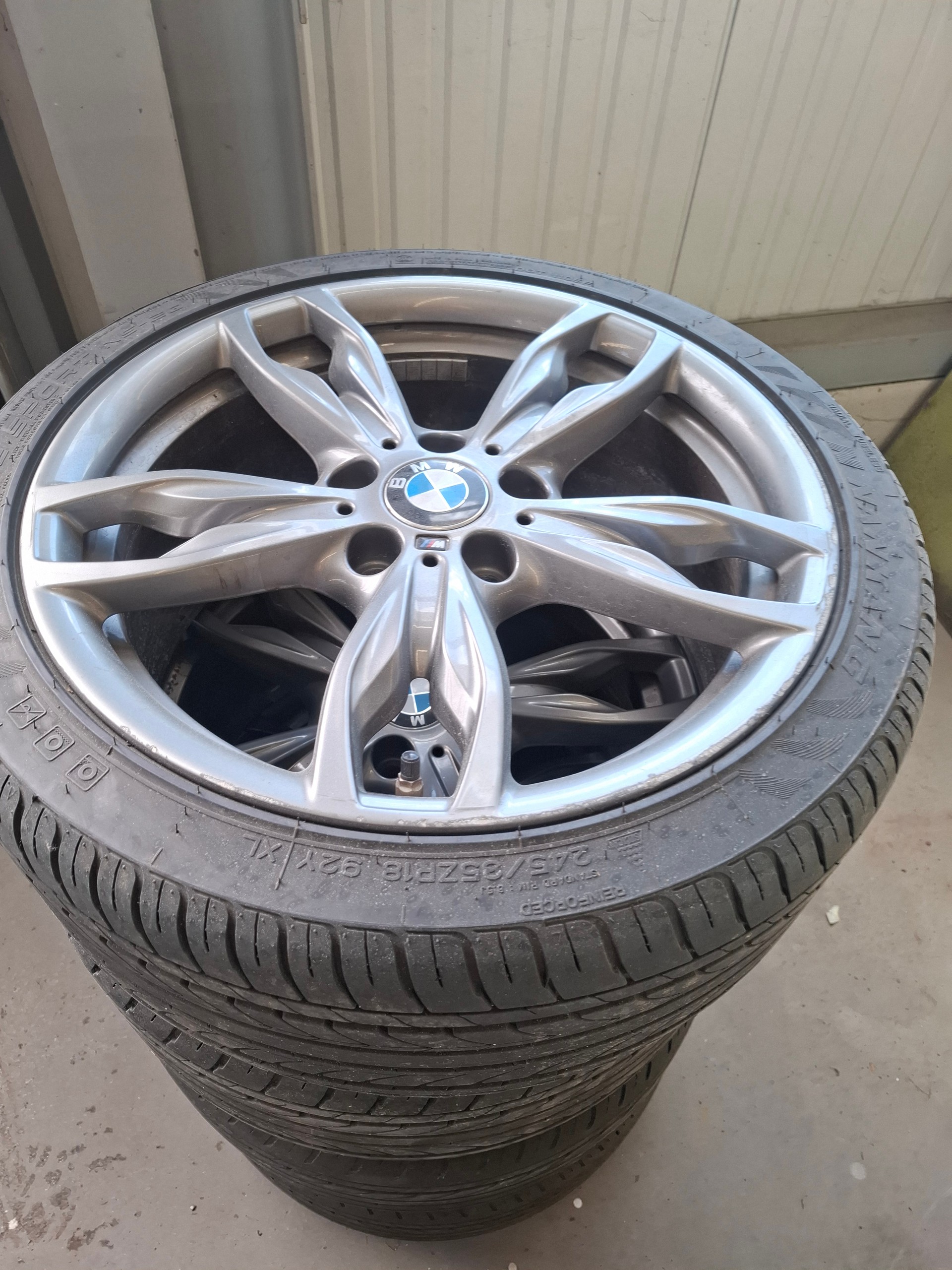 BMW M135i xDrive Steptronic-image-8