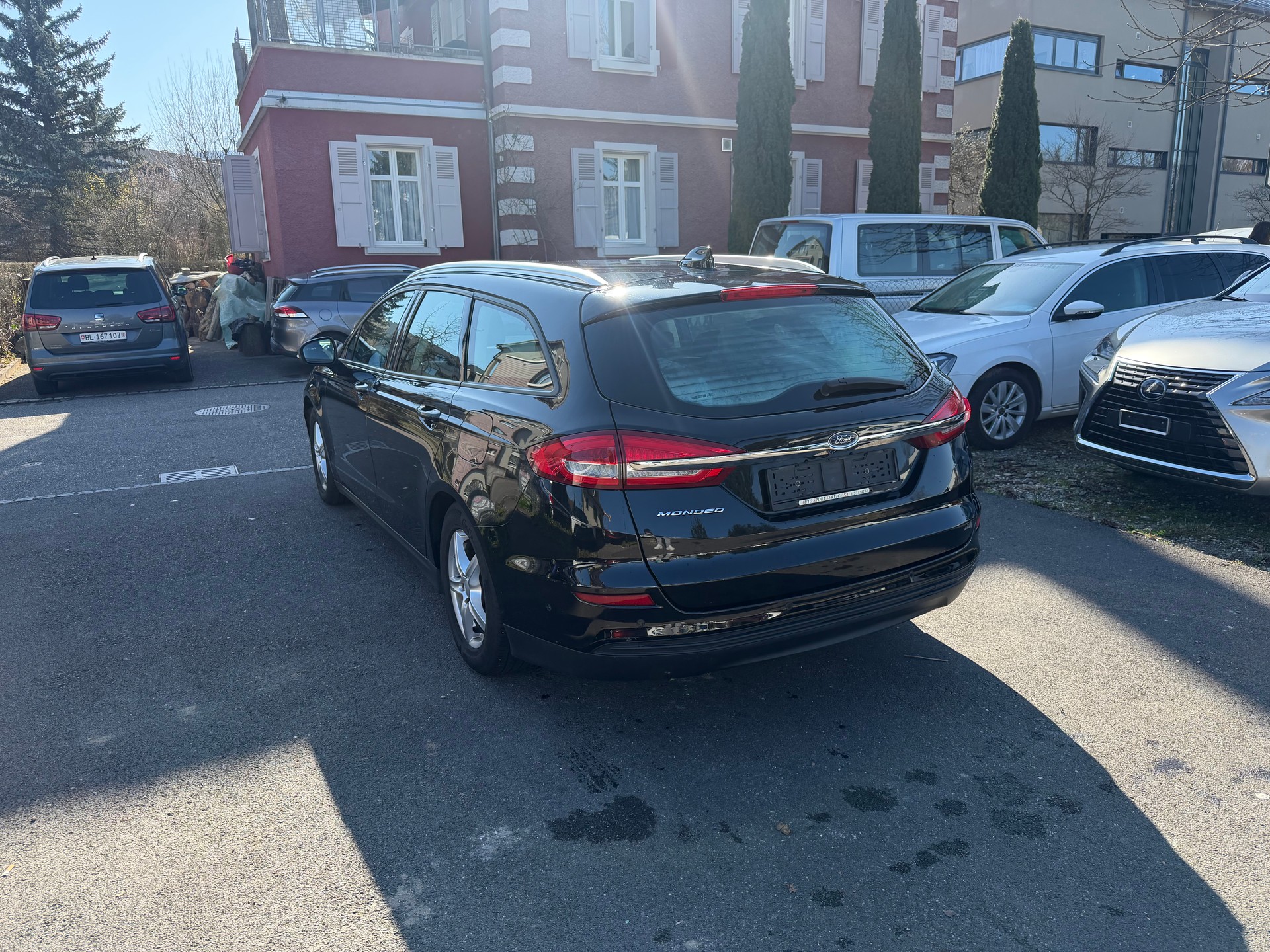 FORD Mondeo 2.0 TDCi Trend Automatik-image-2