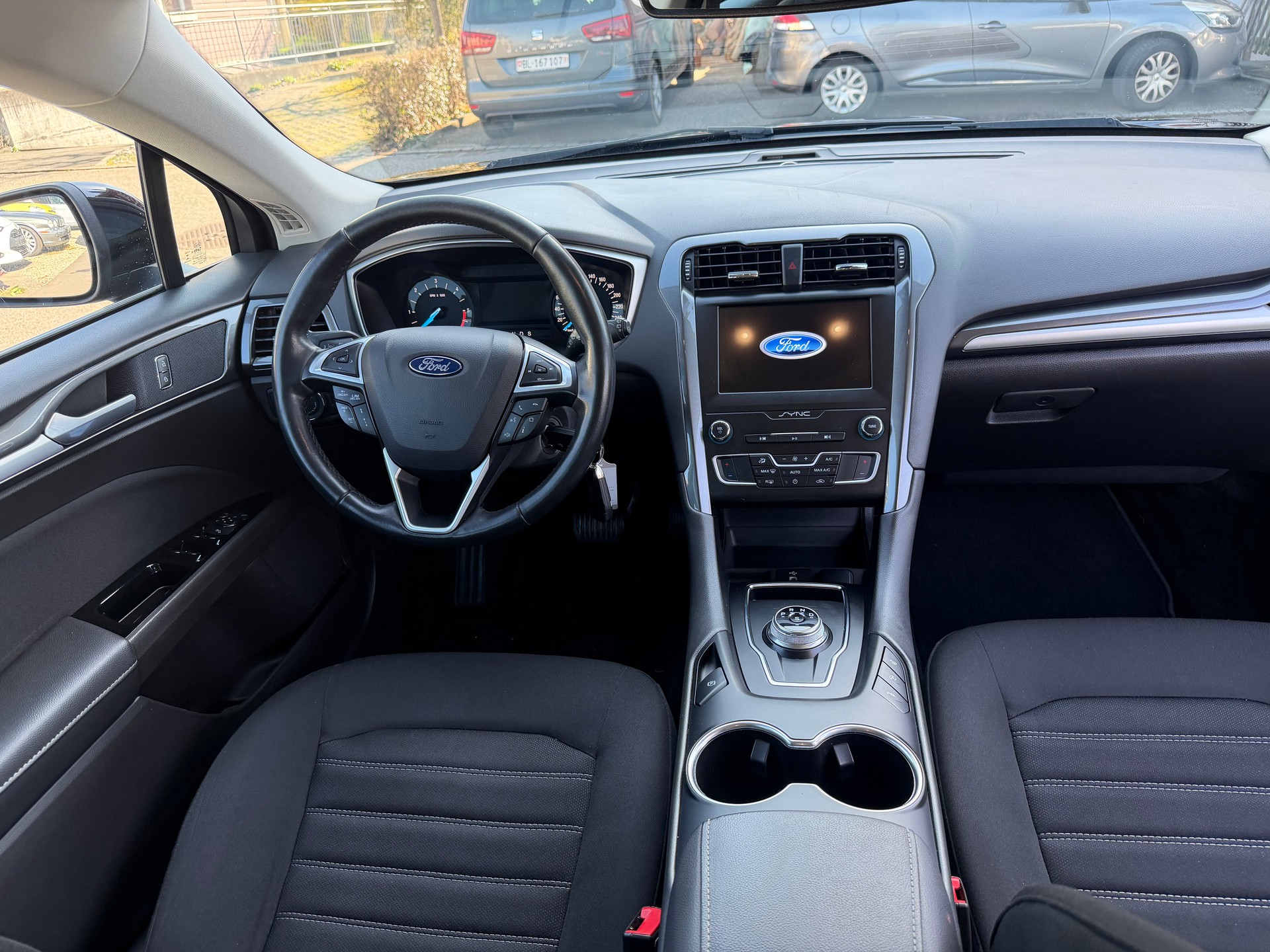 FORD Mondeo 2.0 TDCi Trend Automatik-image-7
