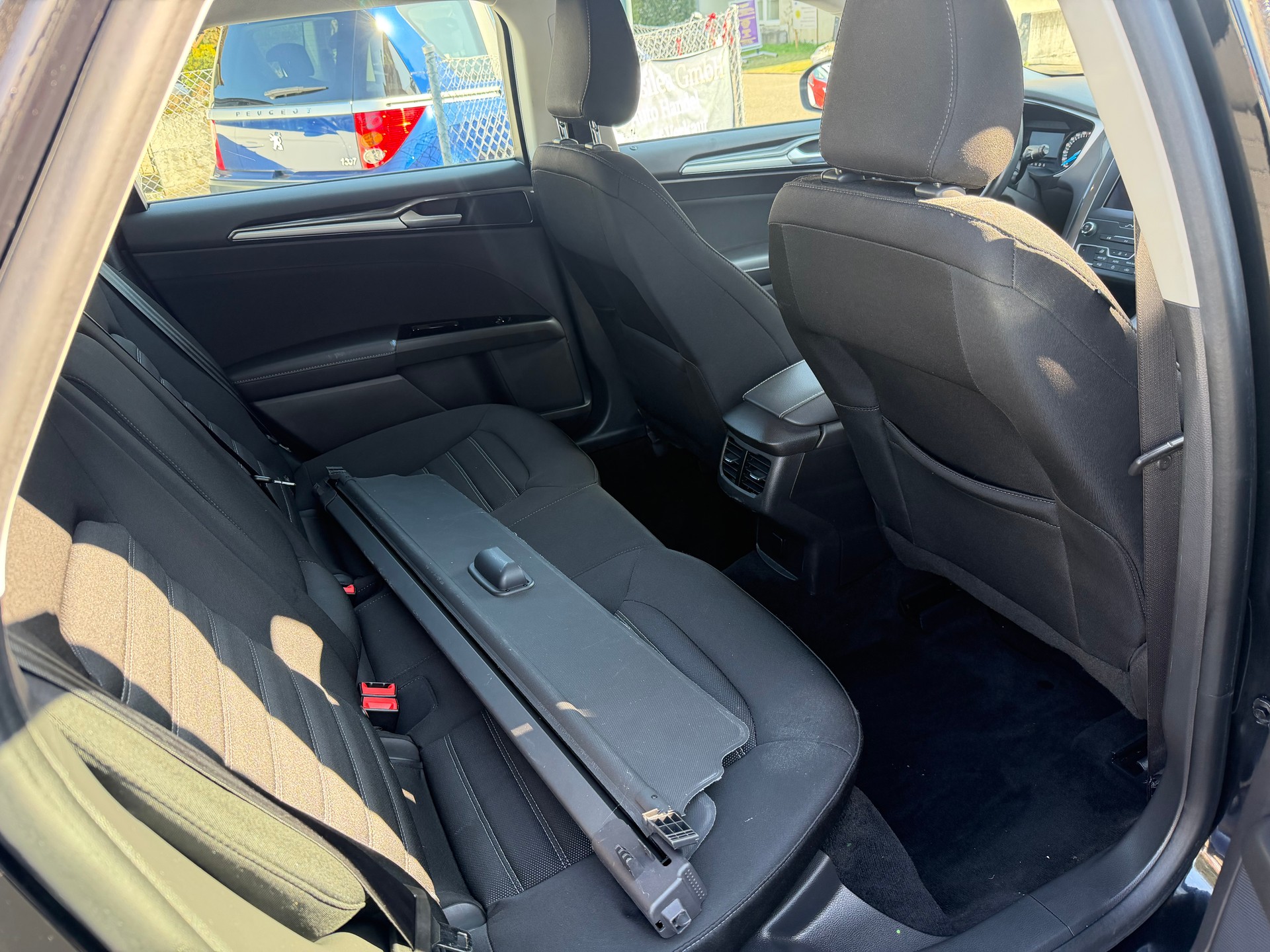 FORD Mondeo 2.0 TDCi Trend Automatik-image-6