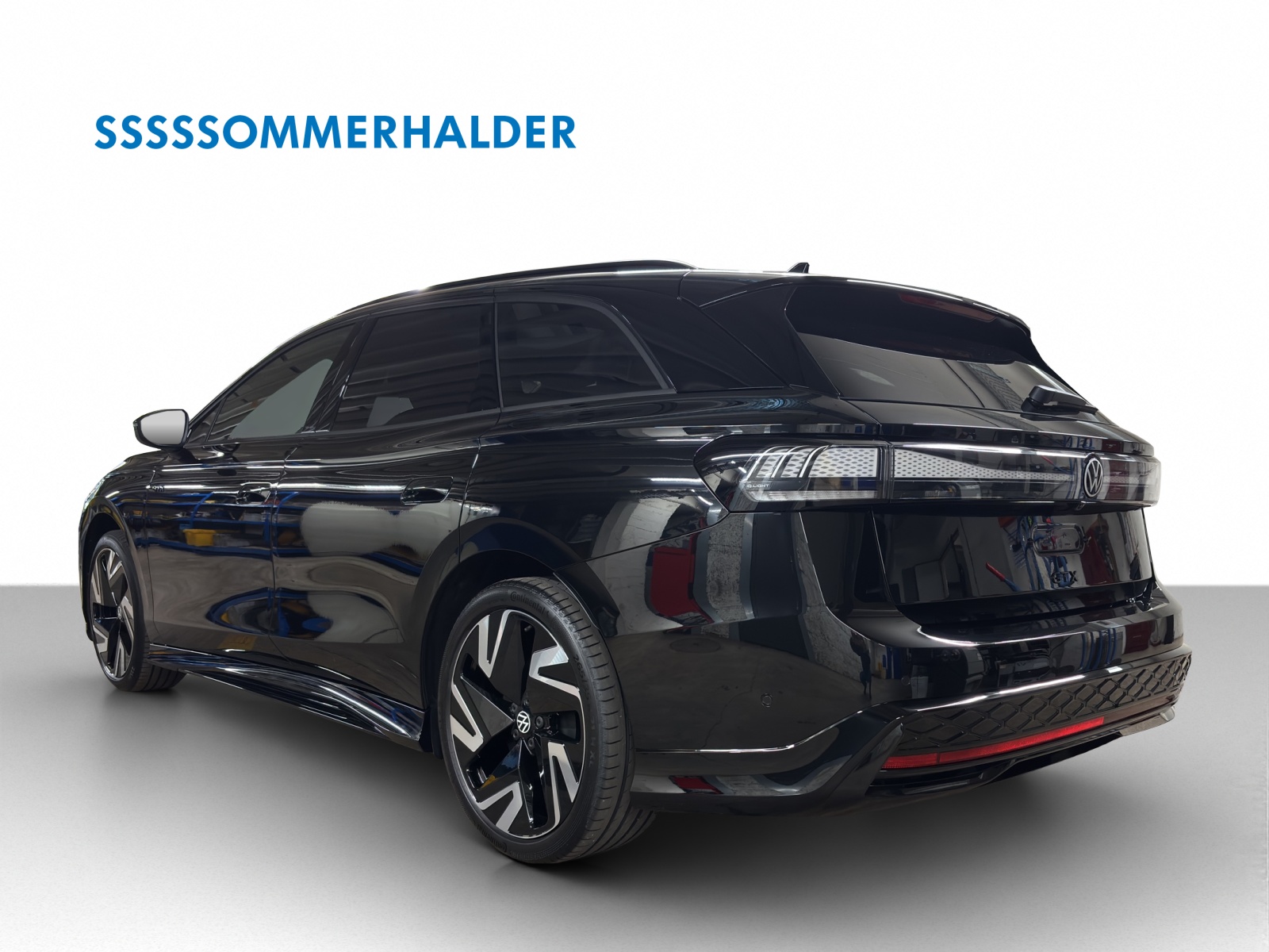VW ID.7 Tourer GTX 86 kWh GTX United 4 Motion-image-2