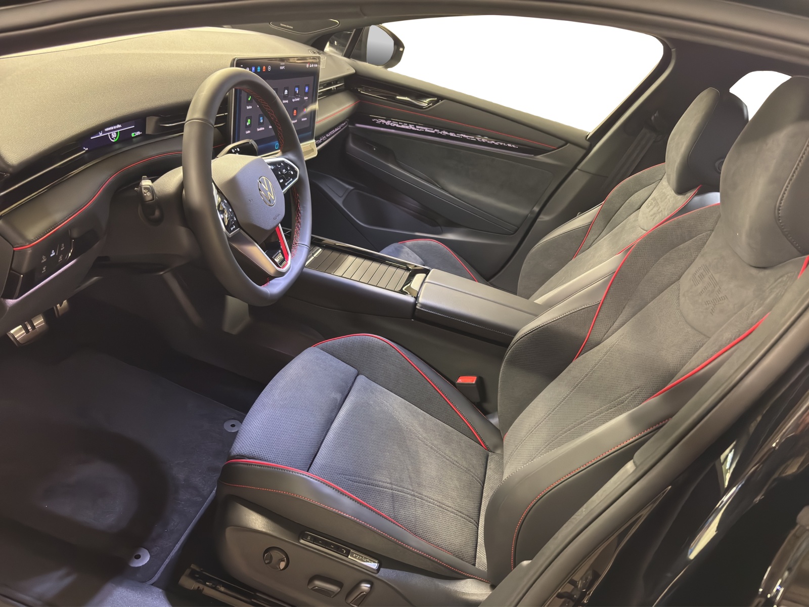 VW ID.7 Tourer GTX 86 kWh GTX United 4 Motion-image-5