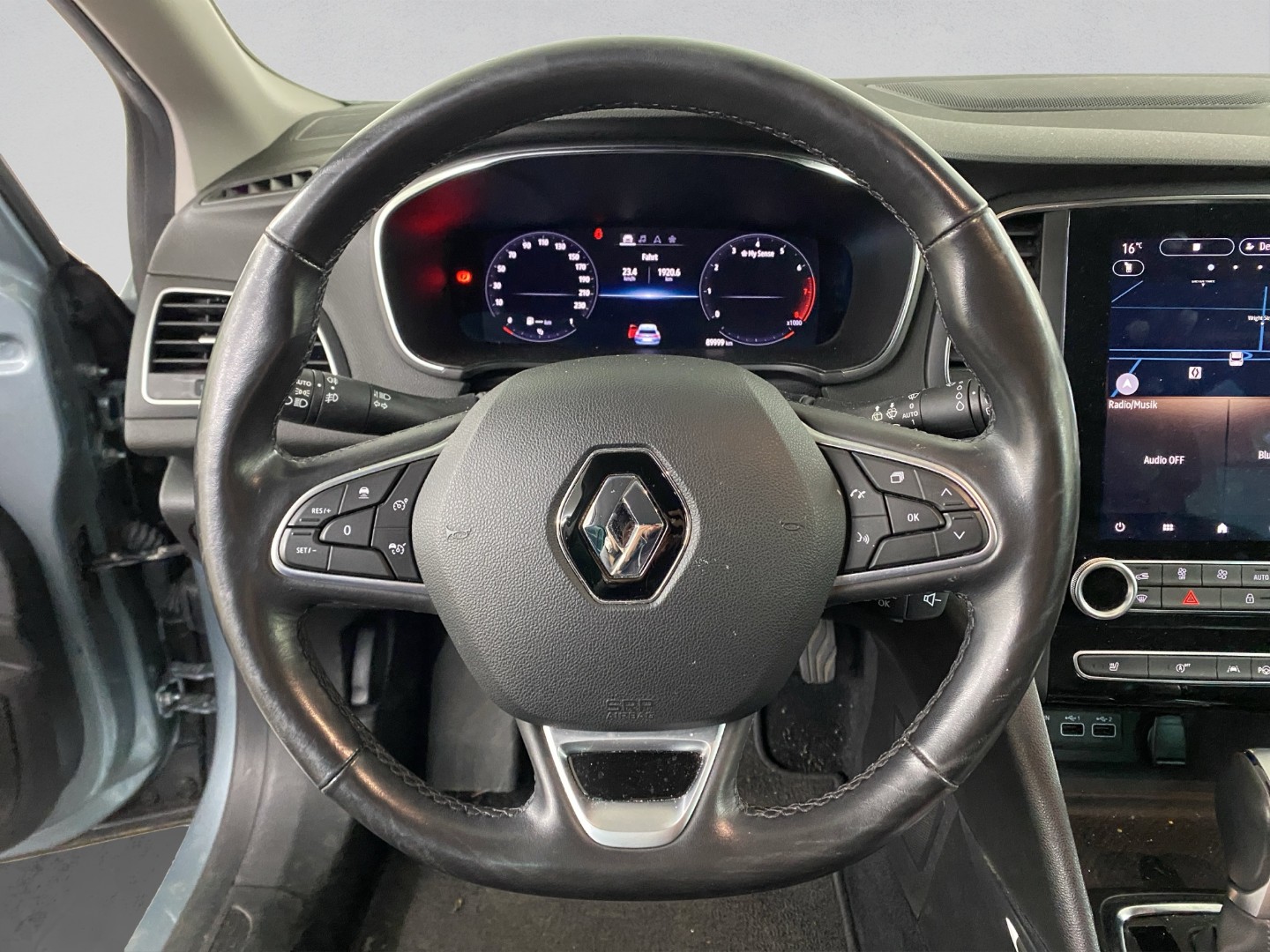 RENAULT Mégane Grandtour 1.3 16V Turbo Intens EDC-image-7
