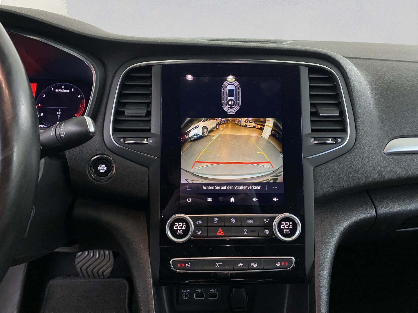 RENAULT Mégane Grandtour 1.3 16V Turbo Intens EDC-image-9