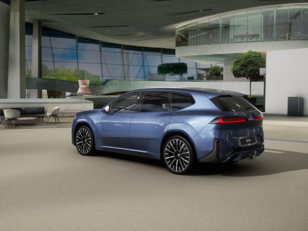 BMW iX3 50 xDrive-image-1