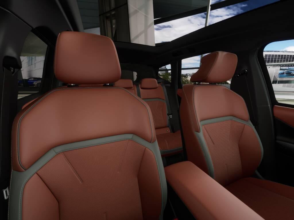 BMW iX3 50 xDrive-image-10