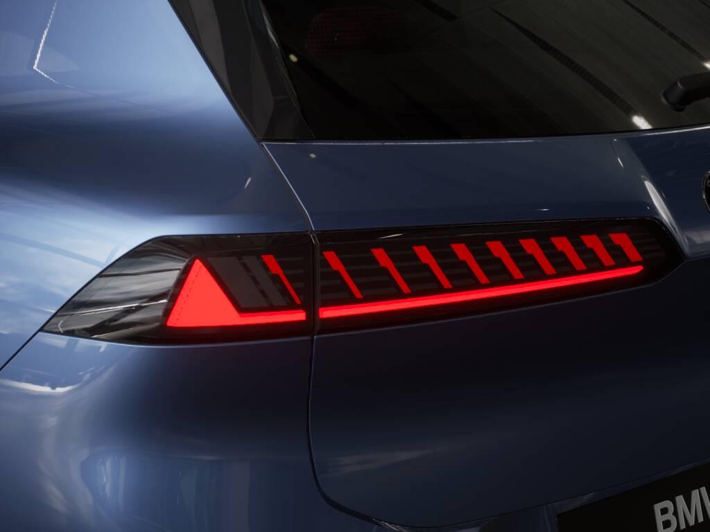 BMW iX3 50 xDrive-image-7