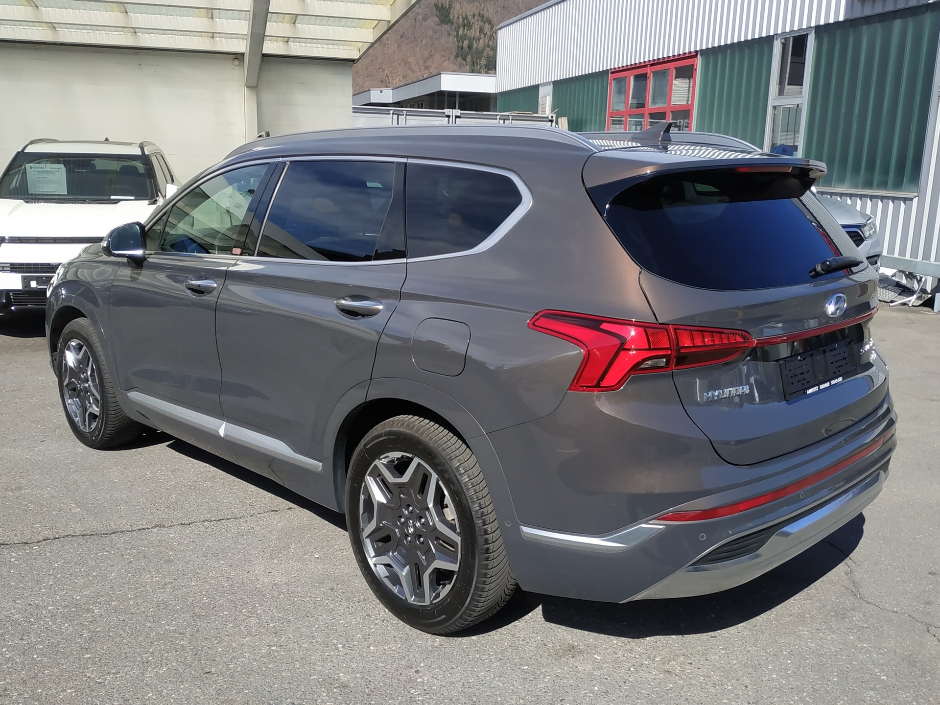 HYUNDAI Santa Fe 1.6 T-GDi PHEV Vertex 4WD Automatic-image-3