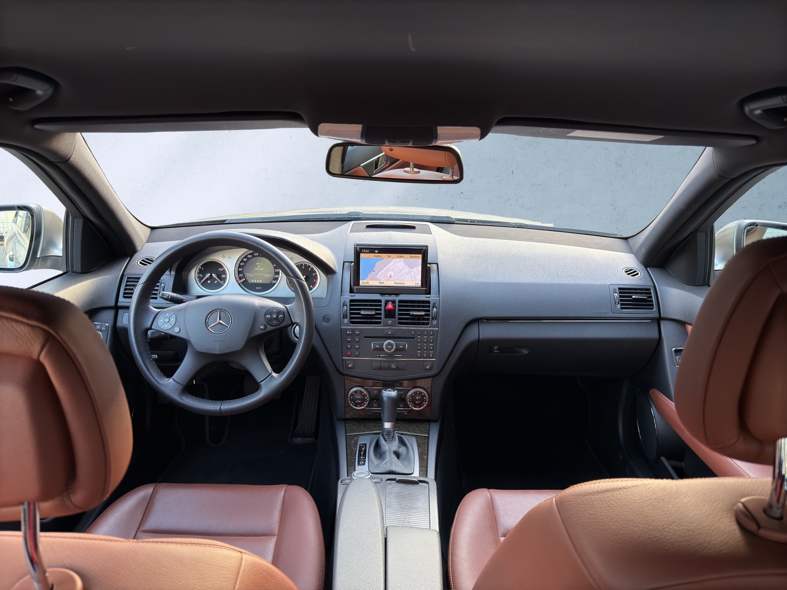 MERCEDES-BENZ C 350 Avantgarde 4Matic *Liebhaberfahrzeug*-image-9