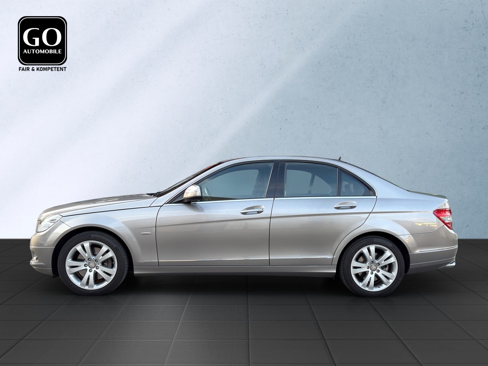 MERCEDES-BENZ C 350 Avantgarde 4Matic *Liebhaberfahrzeug*-image-3