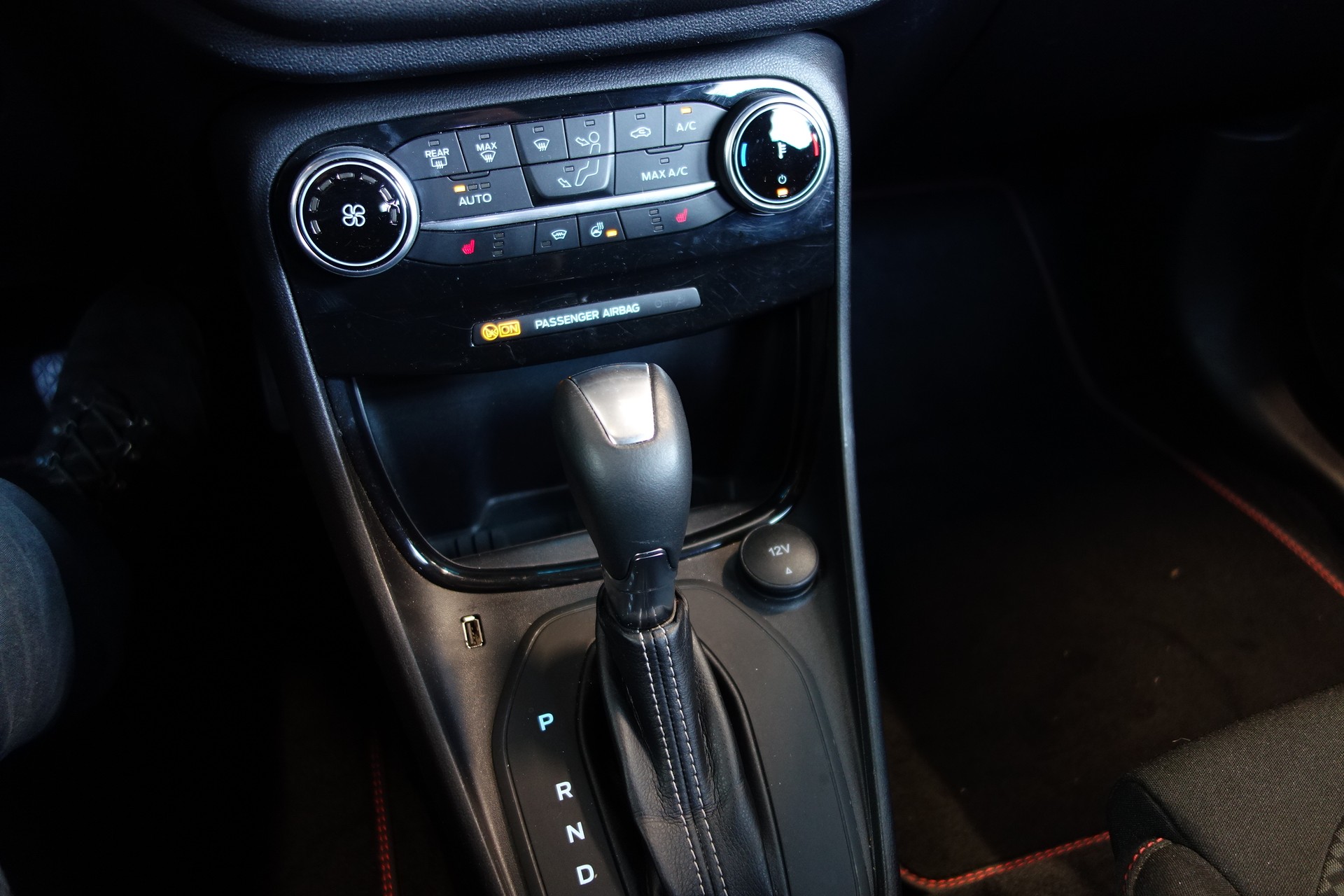 FORD Puma 1.0 EcoBoost ST-Line Design Automat-image-10