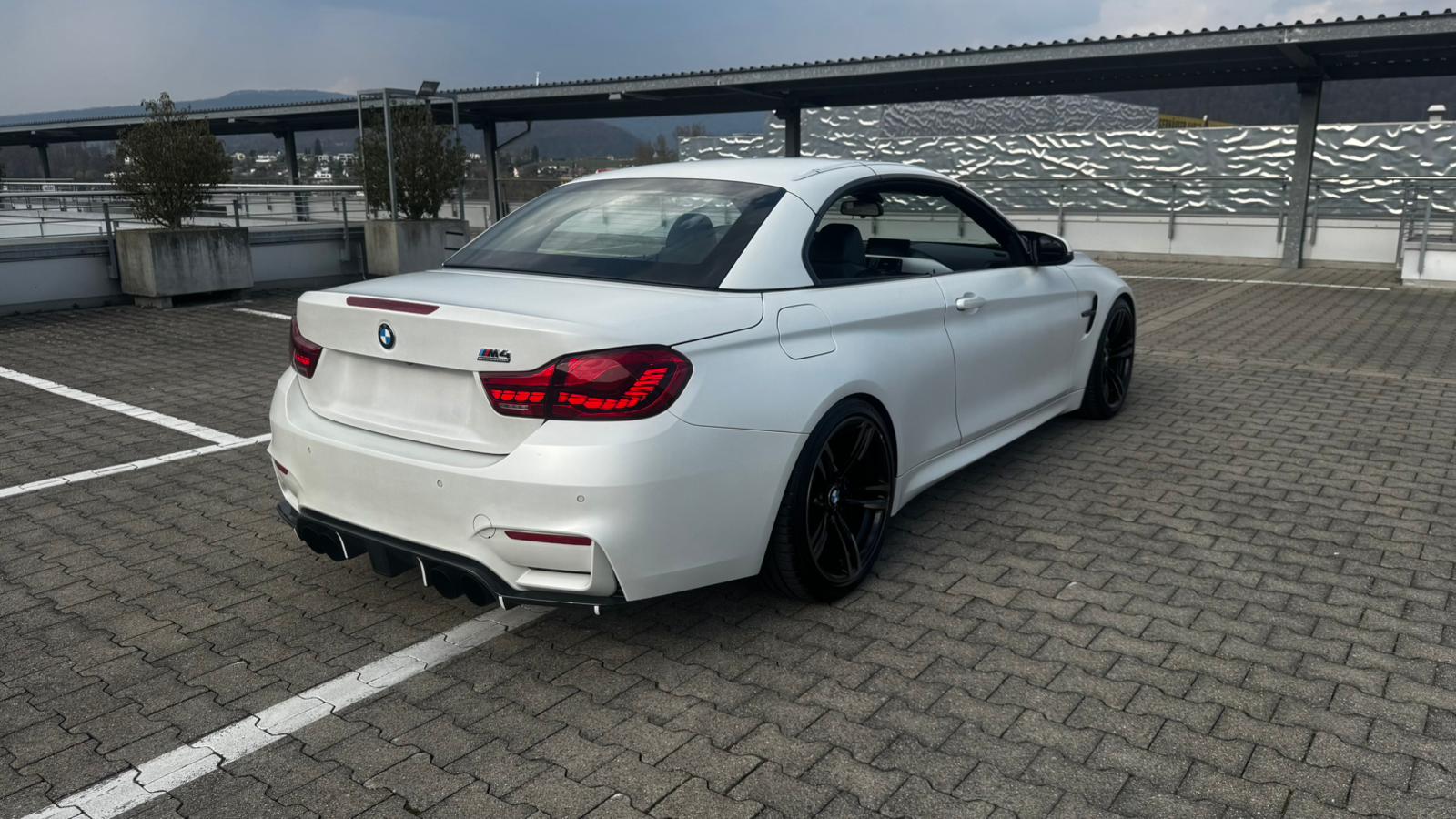BMW M4 Cabriolet DKG-image-4