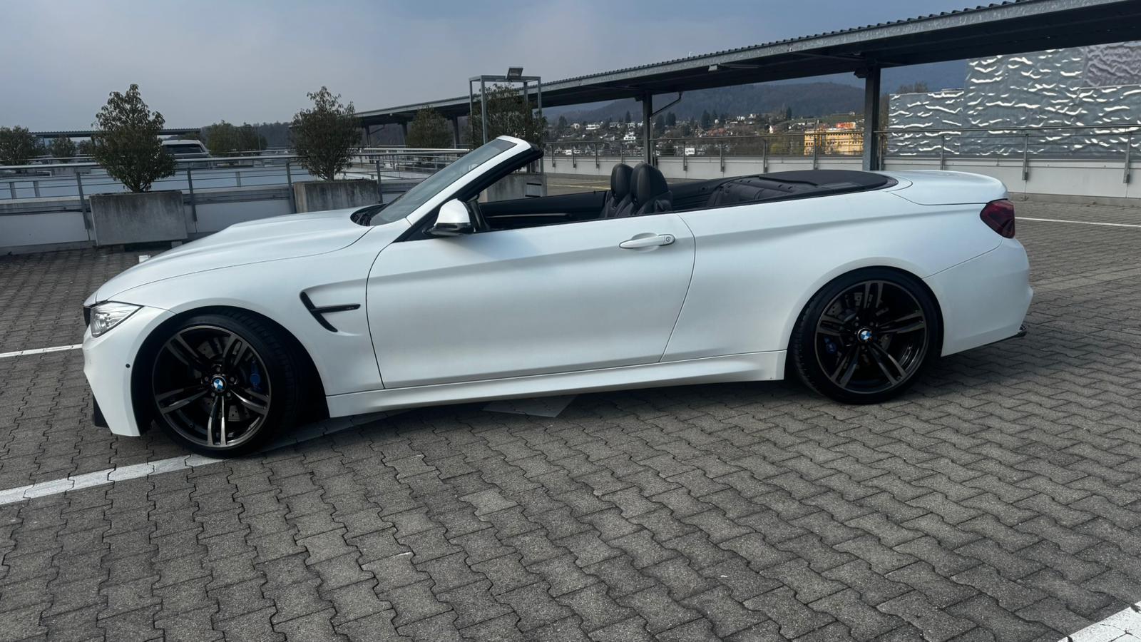 BMW M4 Cabriolet DKG-image-3