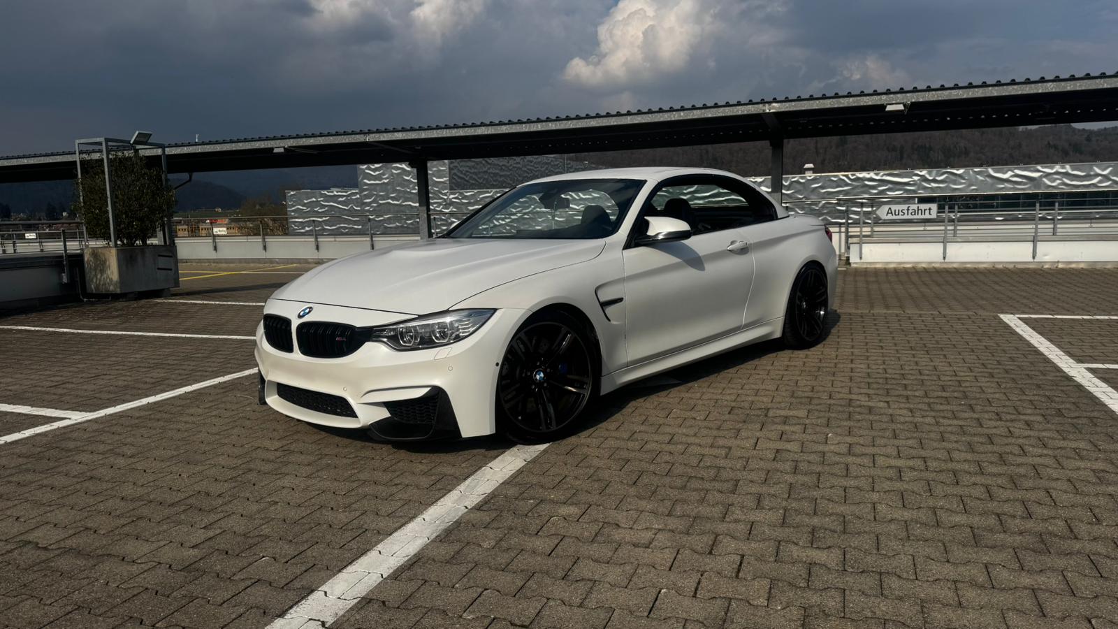 BMW M4 Cabriolet DKG
