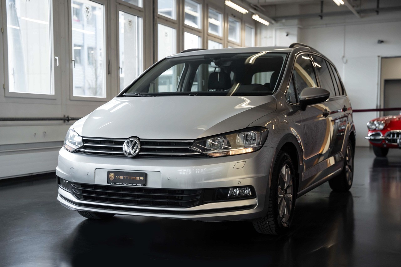 VW Touran 1.6 TDI BlueMotion Technology Comfortline DSG-image-2