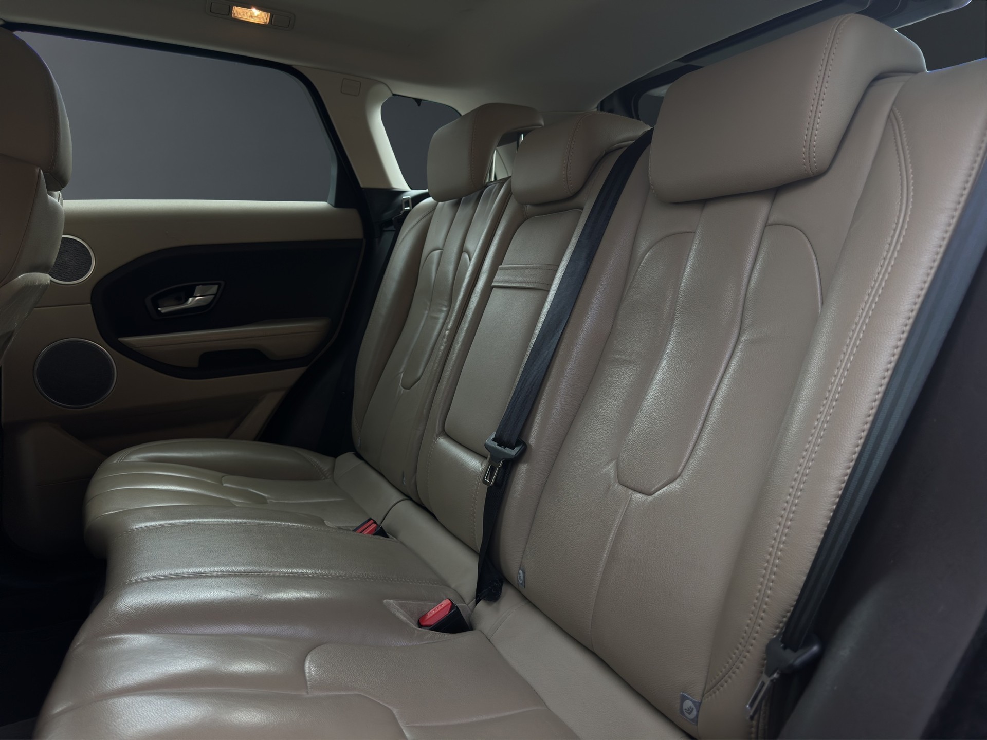 LAND ROVER Range Rover Evoque 2.2 TD4 Dynamic AT6-image-12