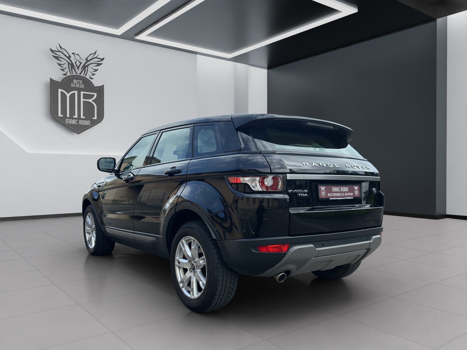 LAND ROVER Range Rover Evoque 2.2 TD4 Dynamic AT6-image-5
