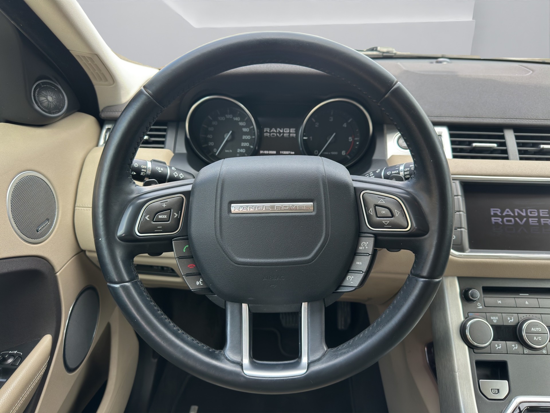 LAND ROVER Range Rover Evoque 2.2 TD4 Dynamic AT6-image-9