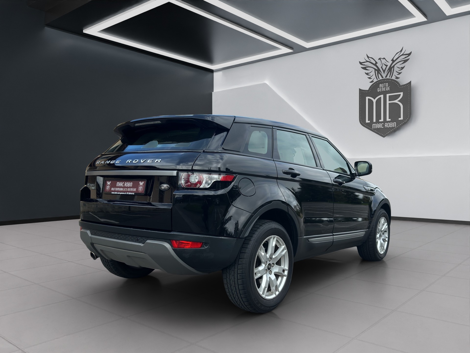 LAND ROVER Range Rover Evoque 2.2 TD4 Dynamic AT6-image-3