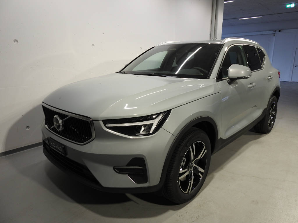 VOLVO XC40 2.0 B3 MH Core-image-0