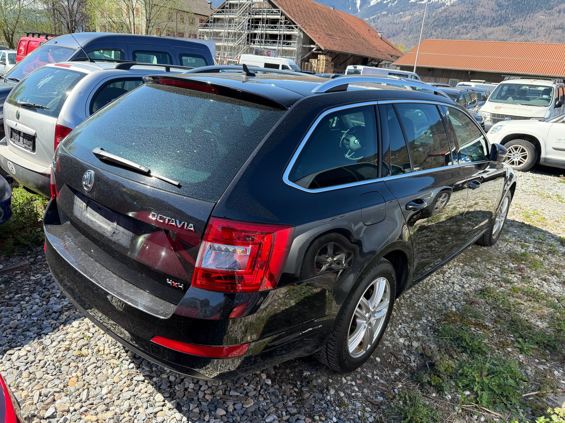 SKODA Octavia Combi 2.0 TDI Ambition 4x4-image-3