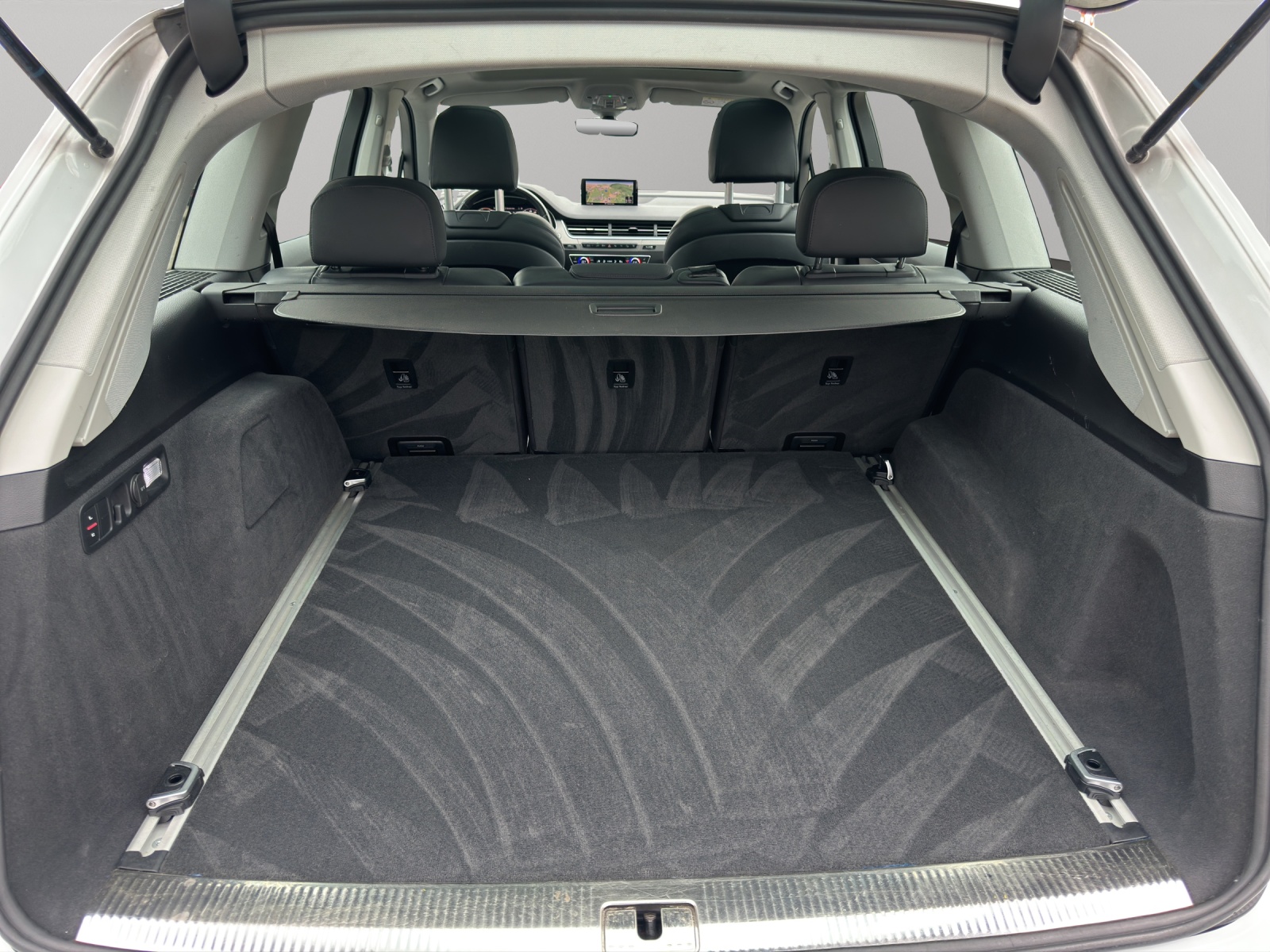 AUDI Q7 e-tron Plug-in Hybrid 3.0 TDI *Anhängerkupplung* quattro tiptronic-image-14